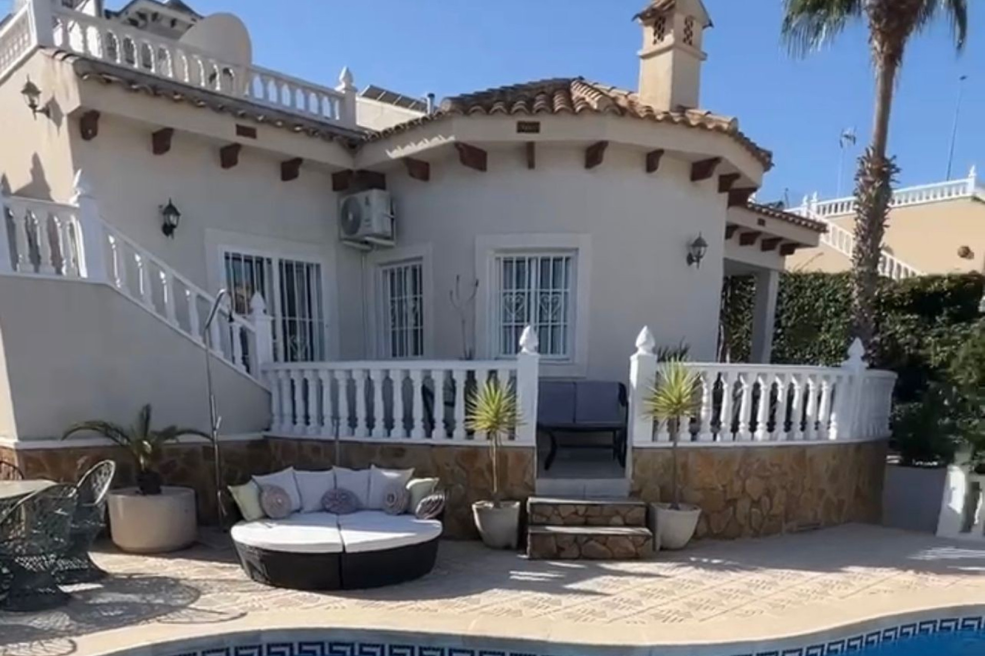 Resale - 4. House - Detached Villa - Bigastro - Orihuela