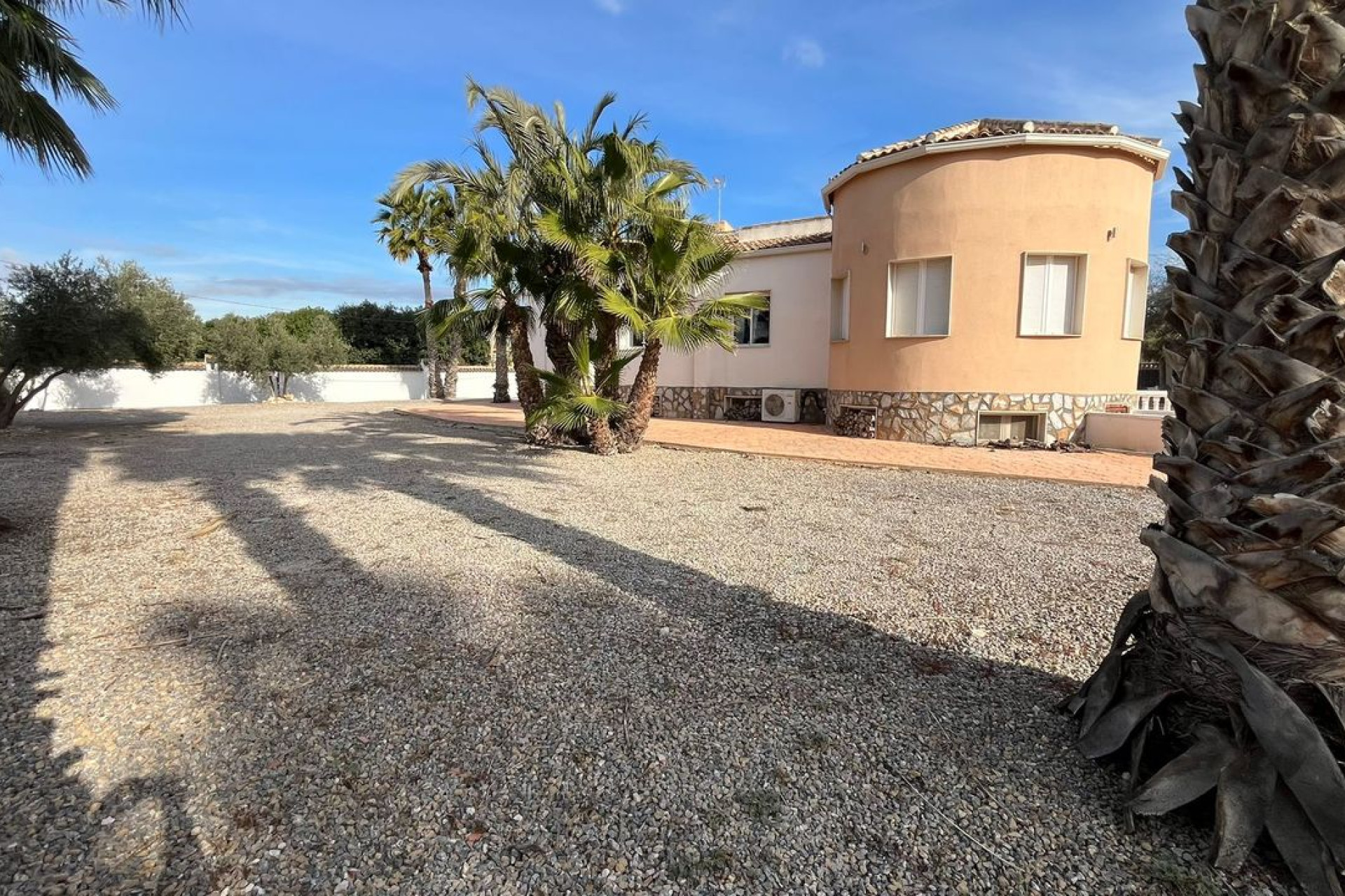 Resale - 4. House - Detached Villa - Catral