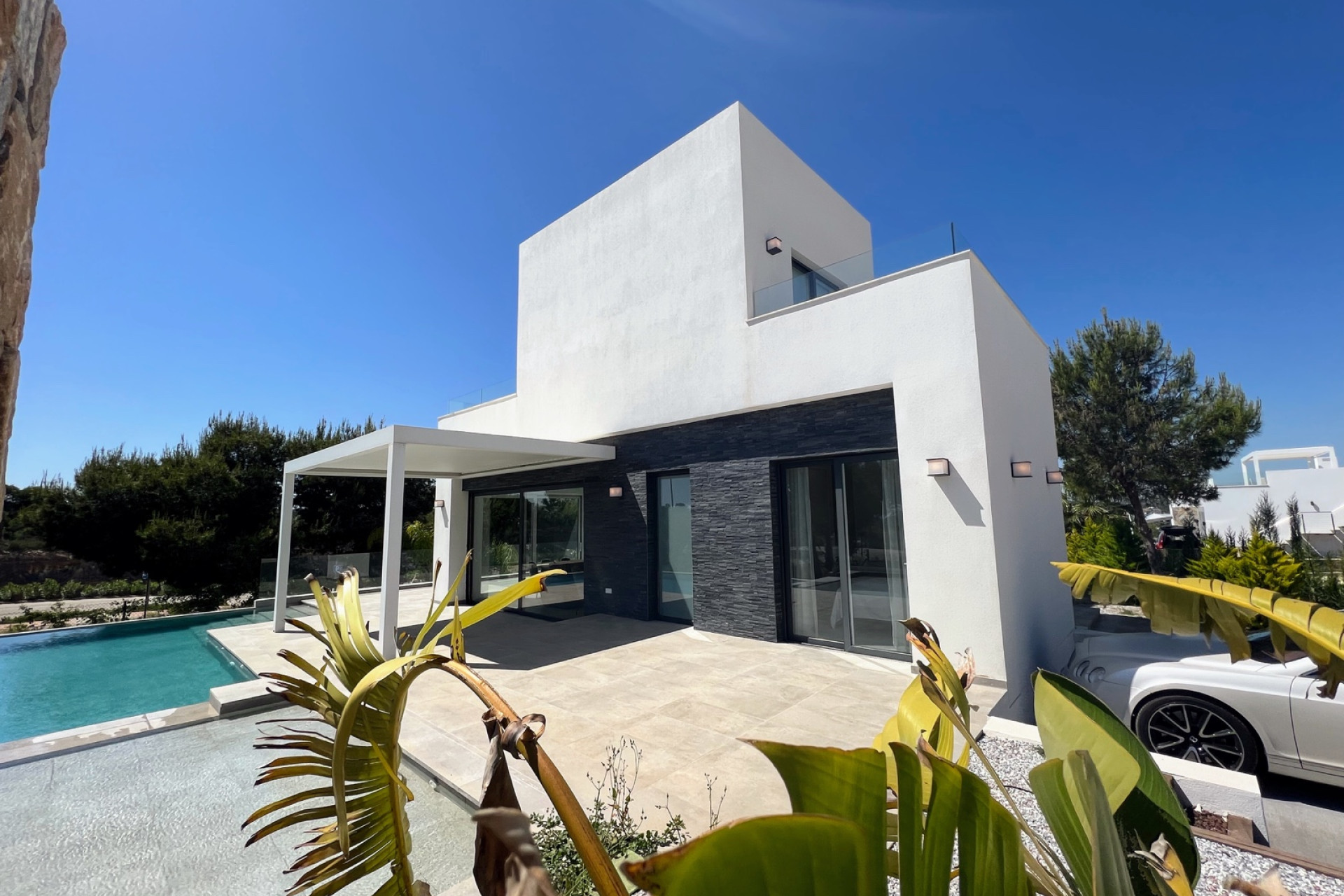 Resale - 4. House - Detached Villa - Las Colinas Golf and Country Club - Las Colinas Golf