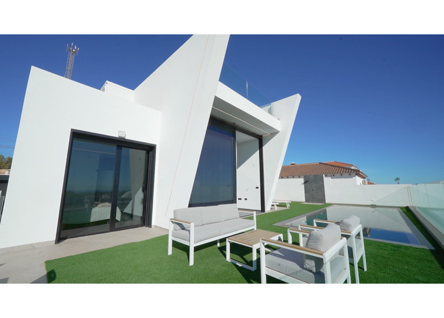 Resale - 4. House - Detached Villa - Los Balcones - Los Altos