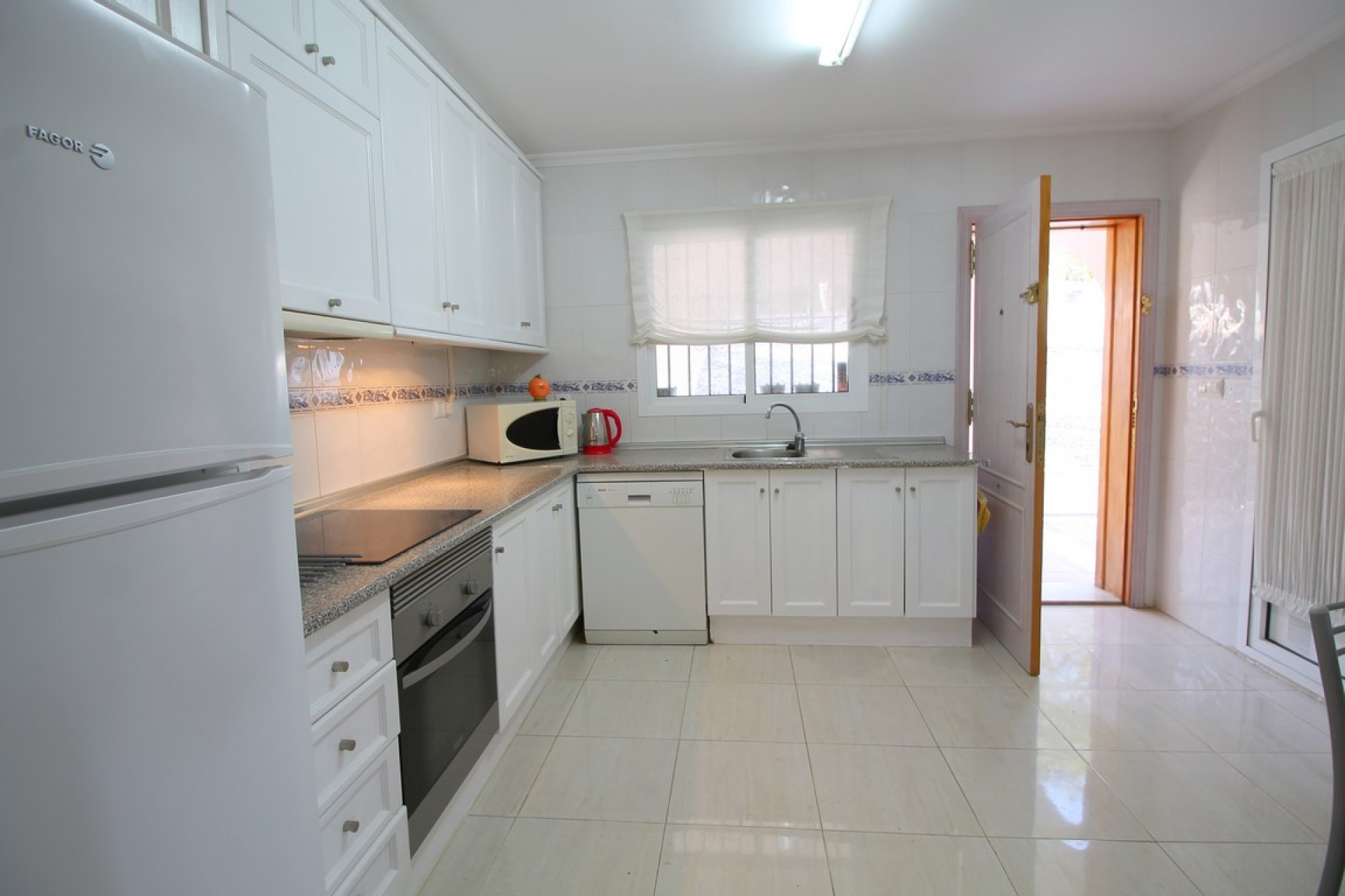 Resale - 4. House - Detached Villa - Mil Palmeras - Pilar de la Horadada