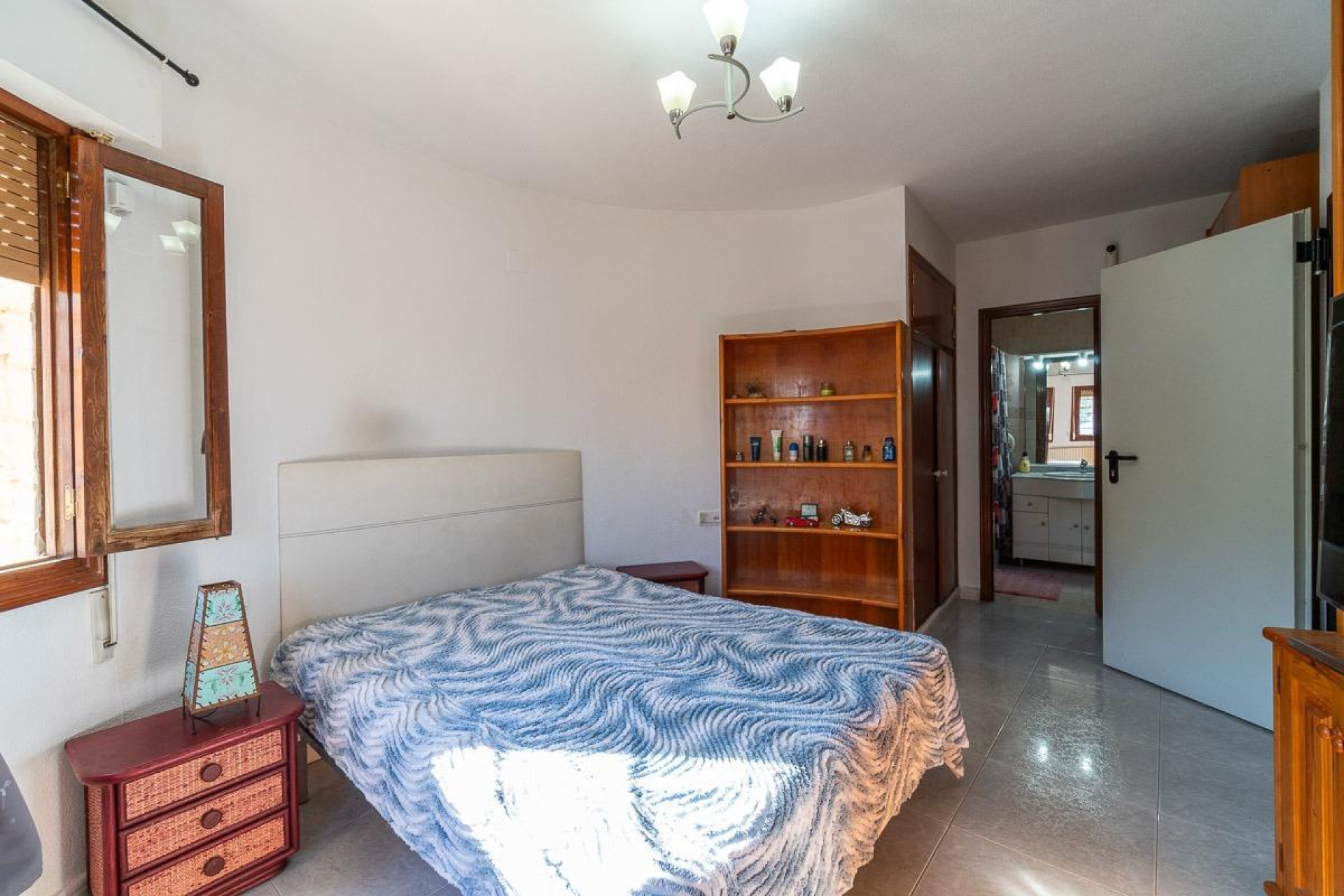 Resale - 4. House - Detached Villa - Orihuela Costa