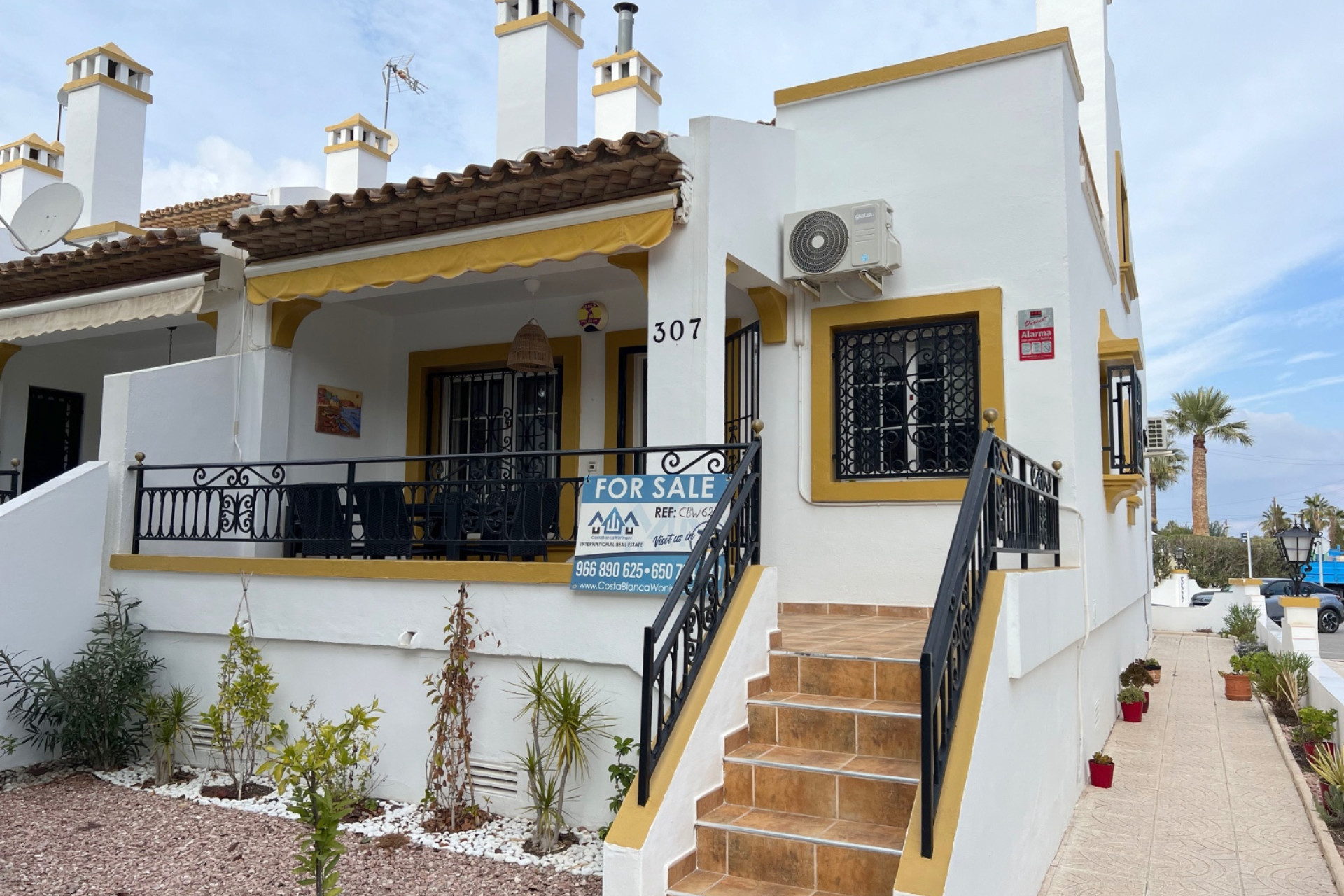 Resale - 4. House - Detached Villa - Orihuela Costa