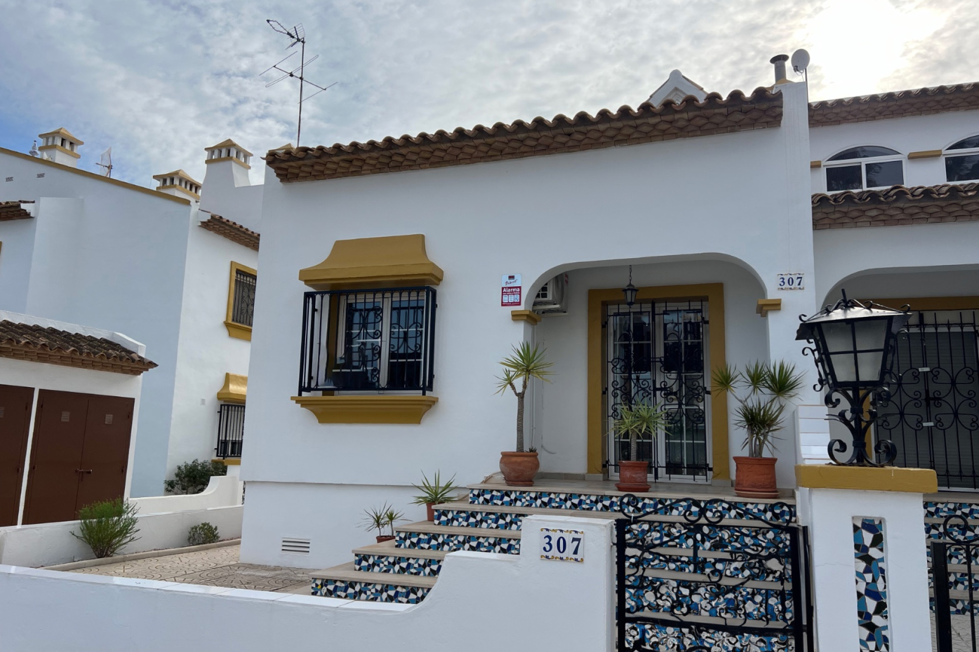 Resale - 4. House - Detached Villa - Orihuela Costa