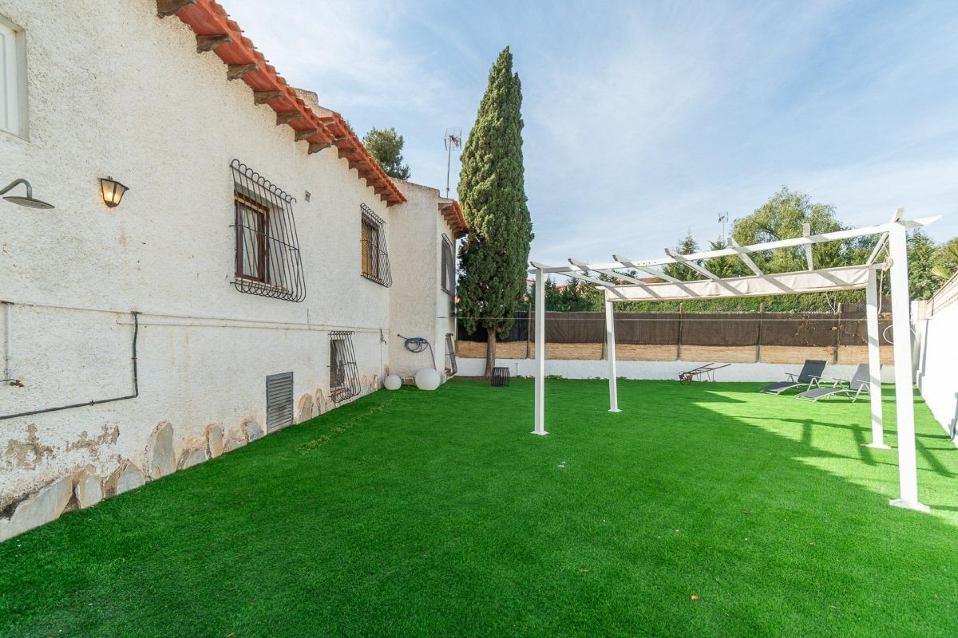 Resale - 4. House - Detached Villa - Orihuela Costa