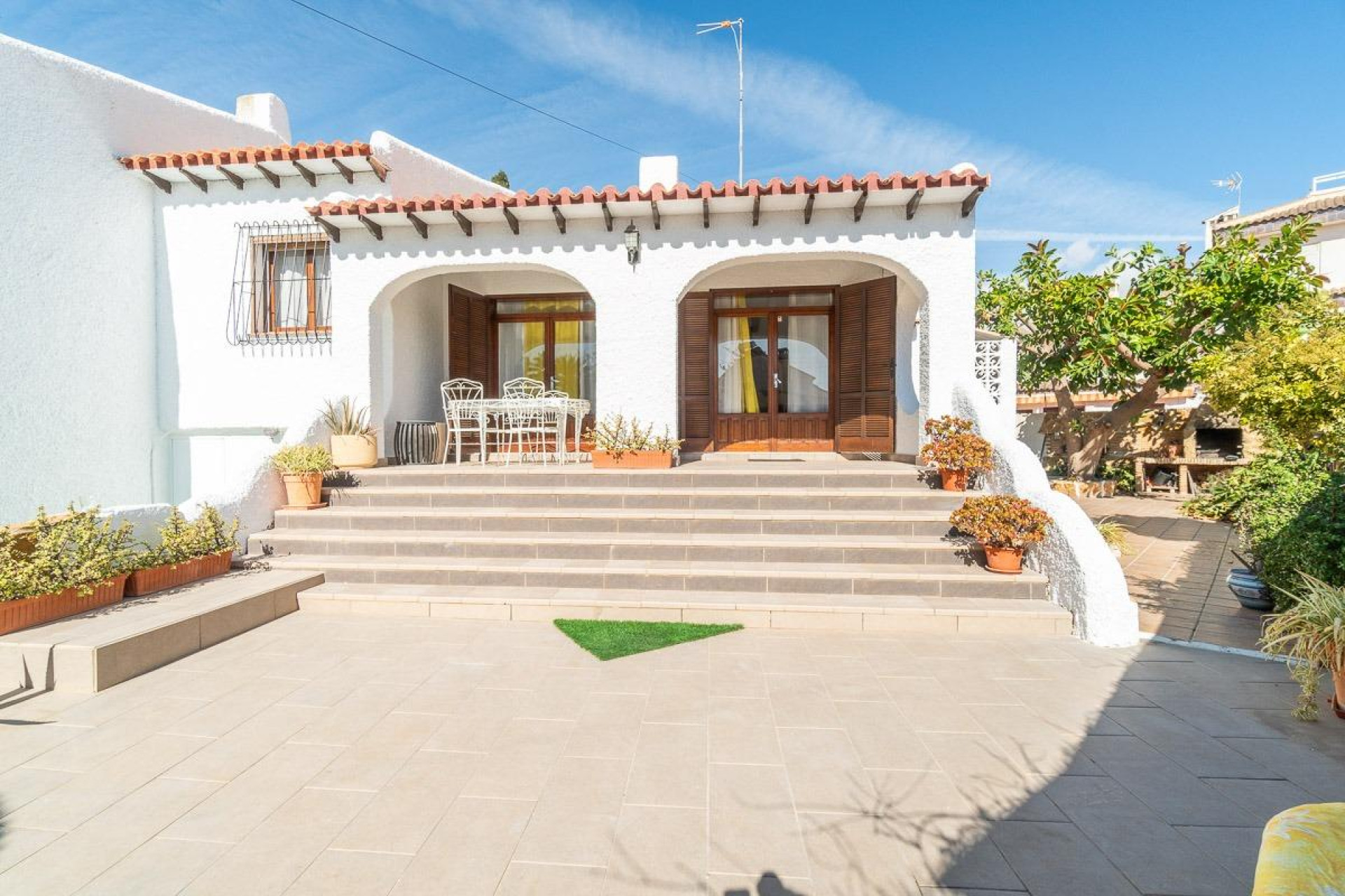 Resale - 4. House - Detached Villa - Orihuela Costa