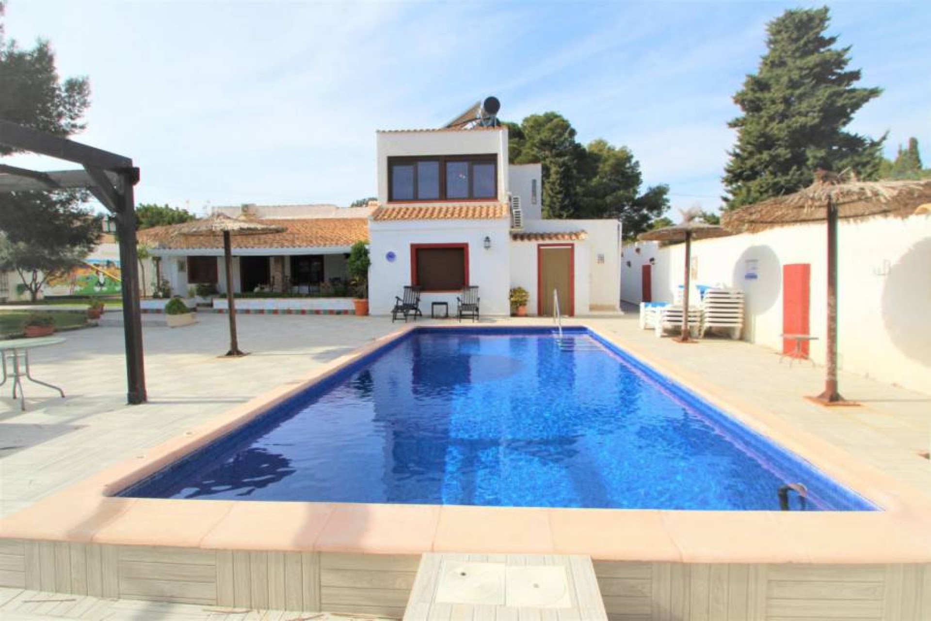 Resale - 4. House - Detached Villa - Orihuela Costa