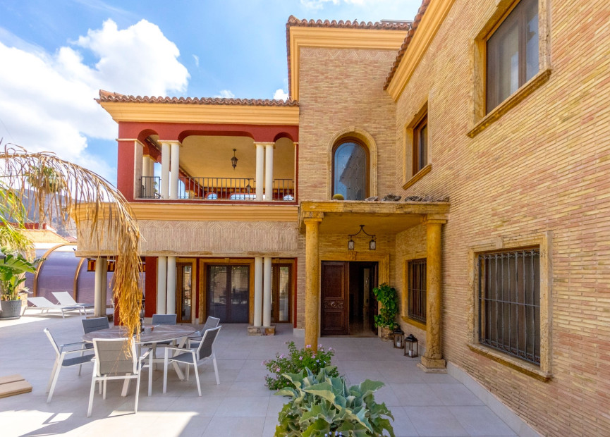 Resale - 4. House - Detached Villa - Orihuela