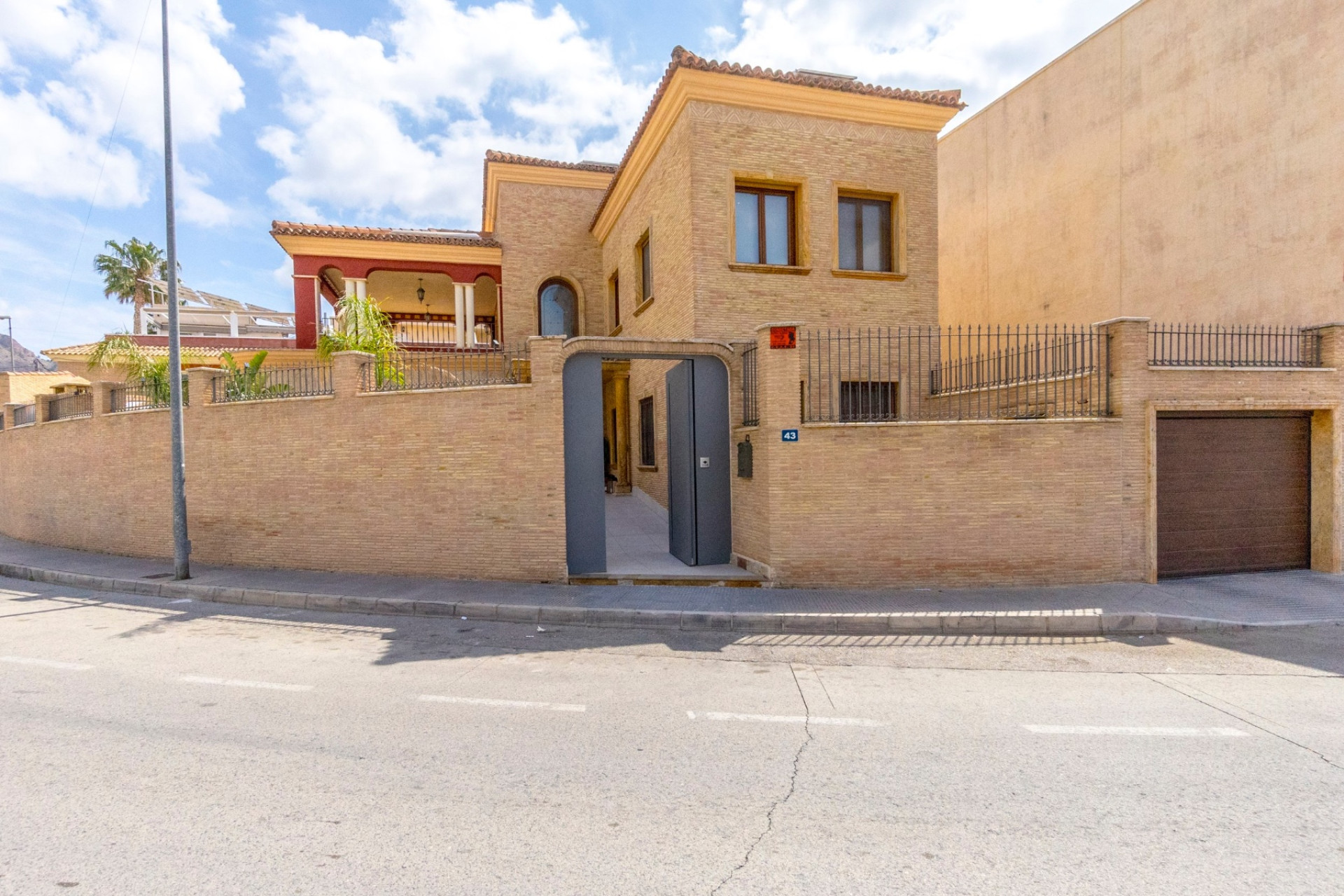 Resale - 4. House - Detached Villa - Orihuela