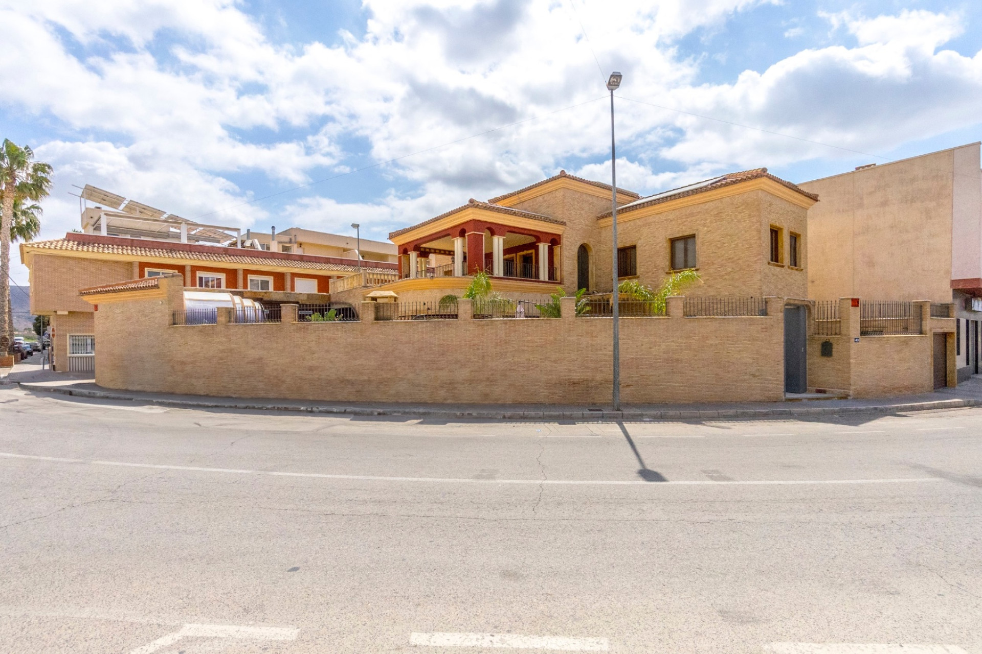 Resale - 4. House - Detached Villa - Orihuela