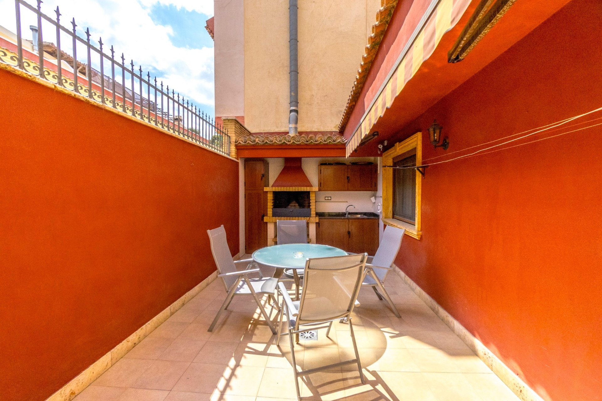 Resale - 4. House - Detached Villa - Orihuela