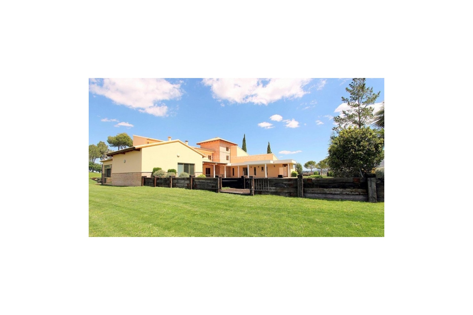 Resale - 4. House - Detached Villa - Penàguila - Alcoy