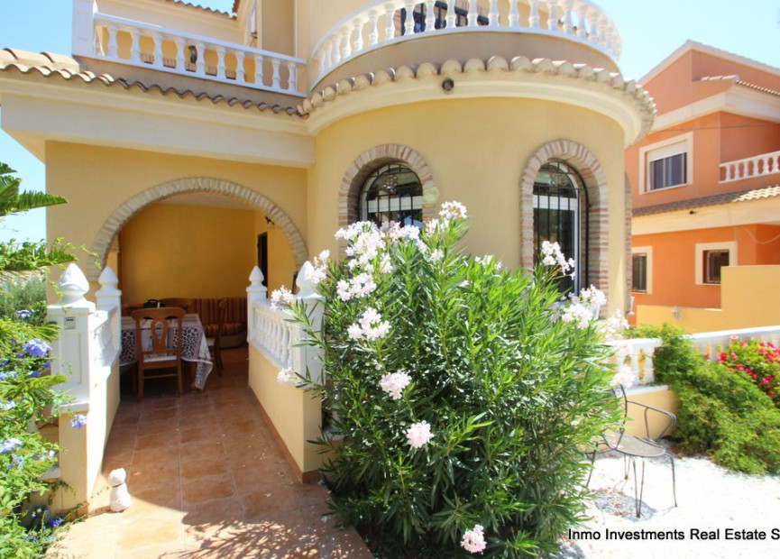 Resale - 4. House - Detached Villa - Villamartin - Orihuela Costa