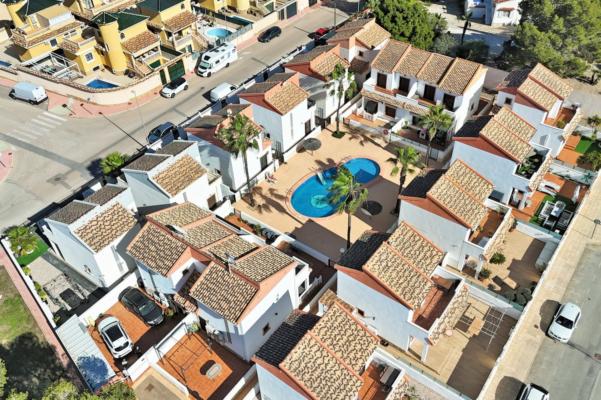 Resale - 4. House - Detached Villa - Villamartin - Orihuela Costa