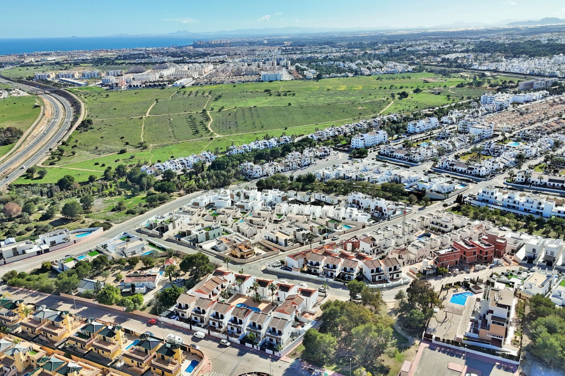 Resale - 4. House - Detached Villa - Villamartin - Orihuela Costa