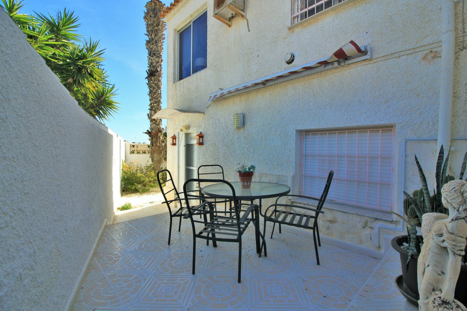 Resale - 4. House - Detached Villa - Villamartin - Orihuela Costa