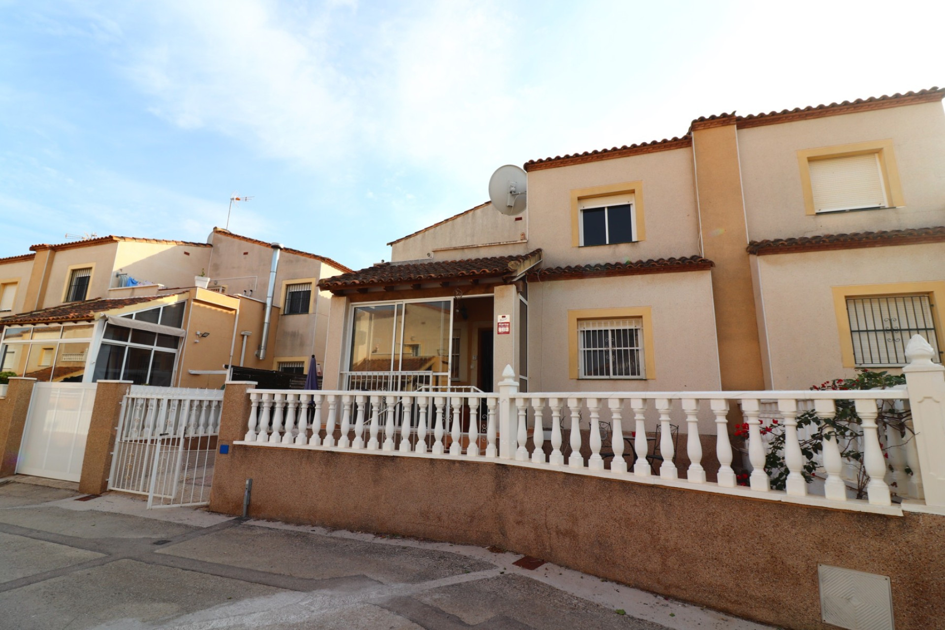 Resale - 4. Semi-detached villa - Algorfa - Costa Blanca South