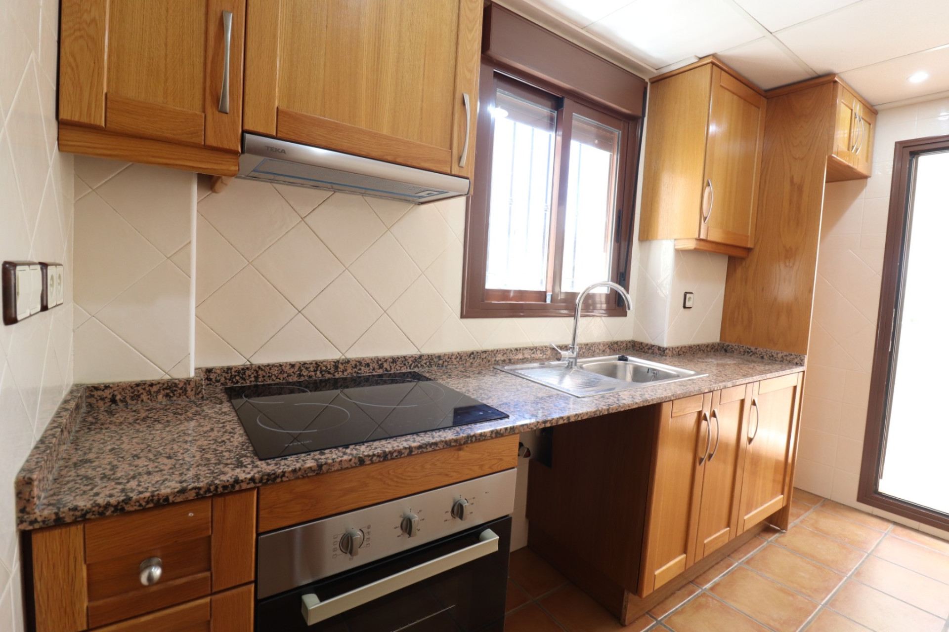 Resale - 4. Semi-detached villa - Algorfa - Costa Blanca South