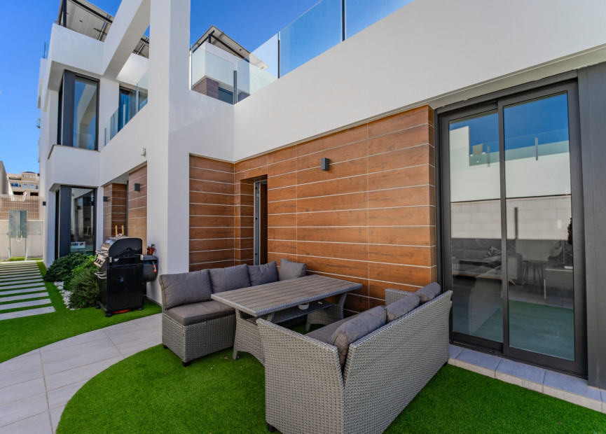 Resale - 4. Semi-detached villa - Benijofar - Costa Blanca South