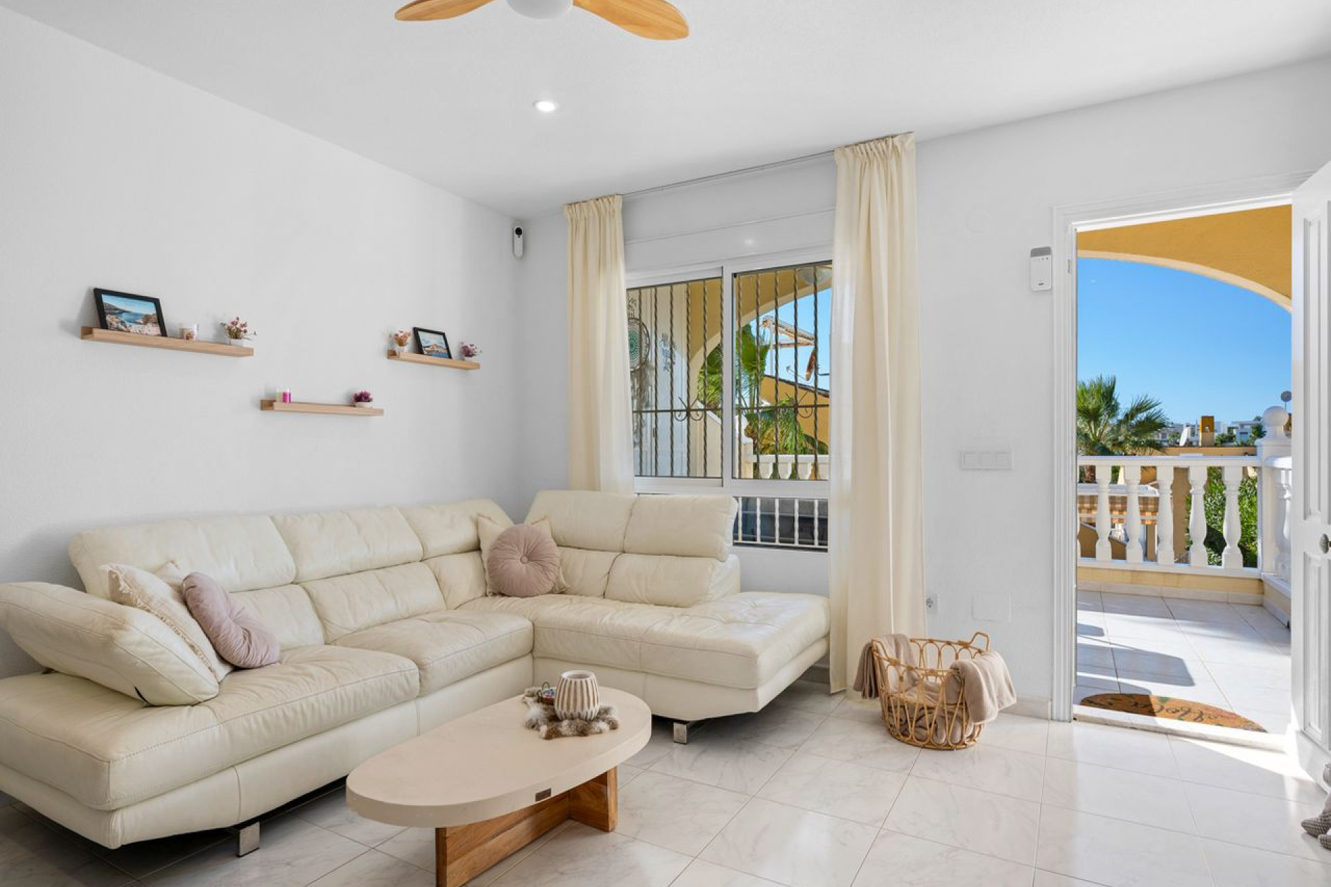 Resale - 4. Semi-detached villa - Benijofar - Costa Blanca South