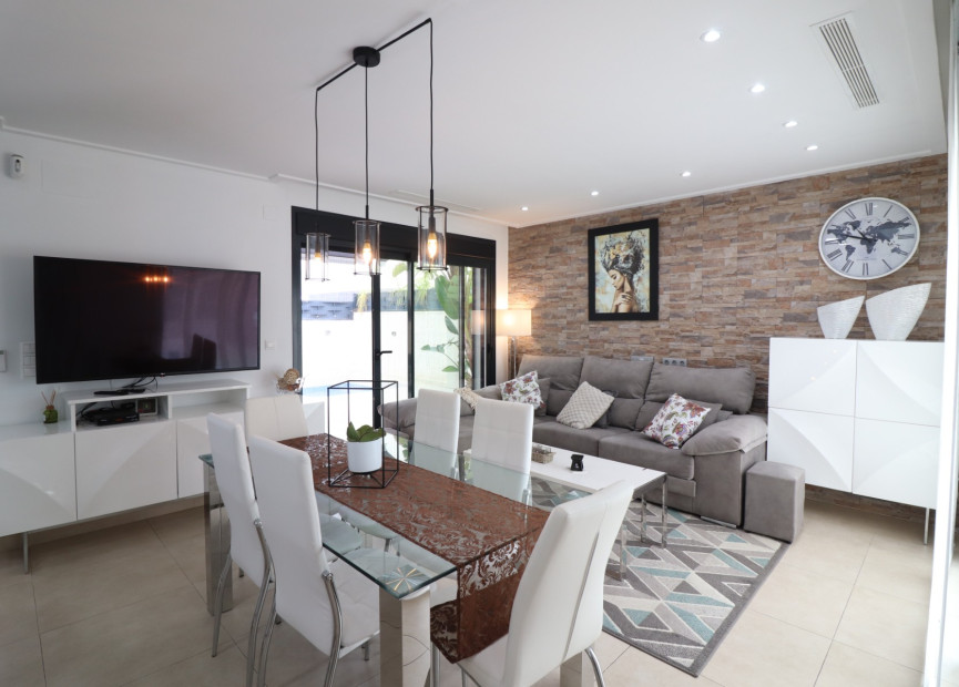 Resale - 4. Semi-detached villa - Benijófar - Costa Blanca South
