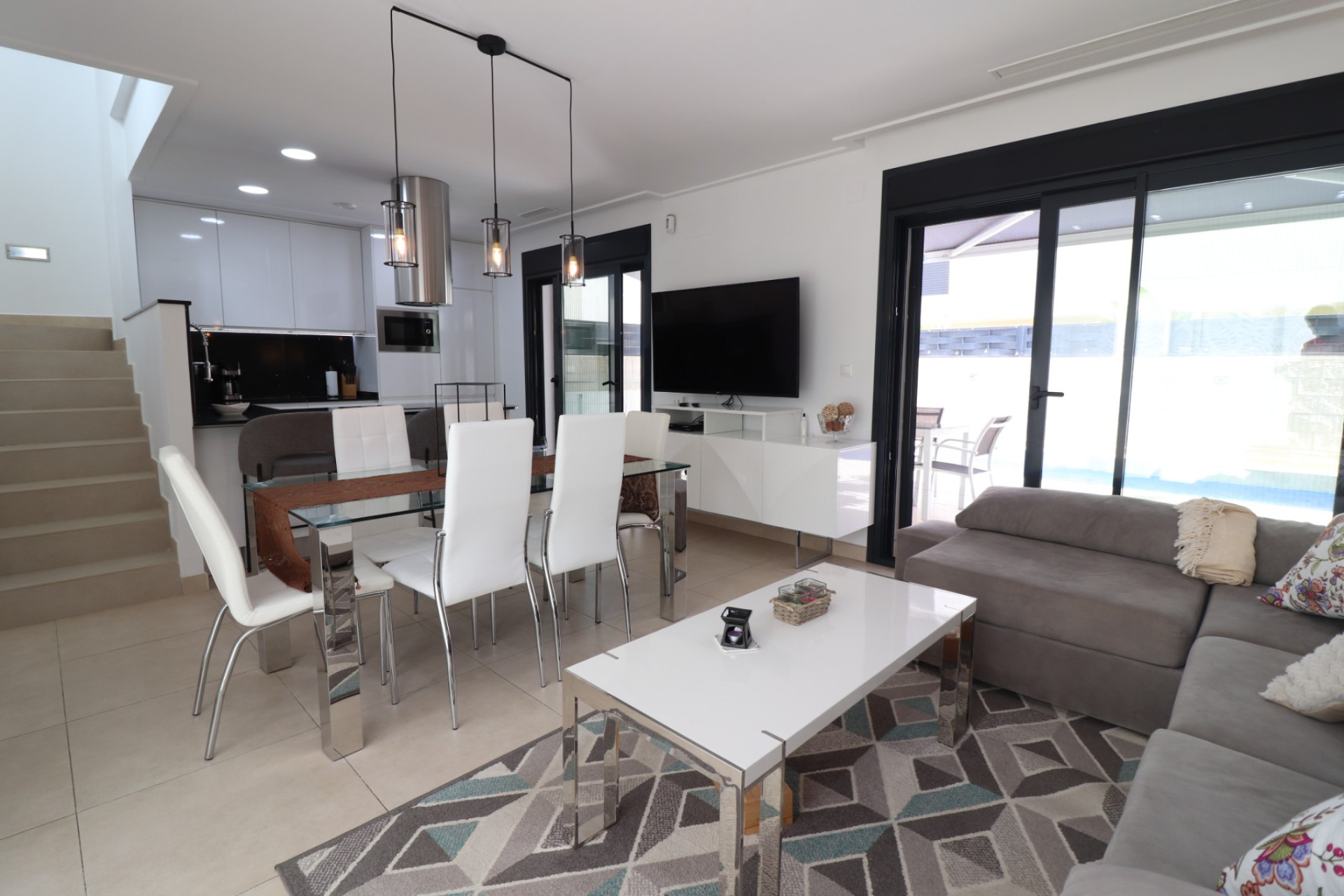 Resale - 4. Semi-detached villa - Benijófar - Costa Blanca South