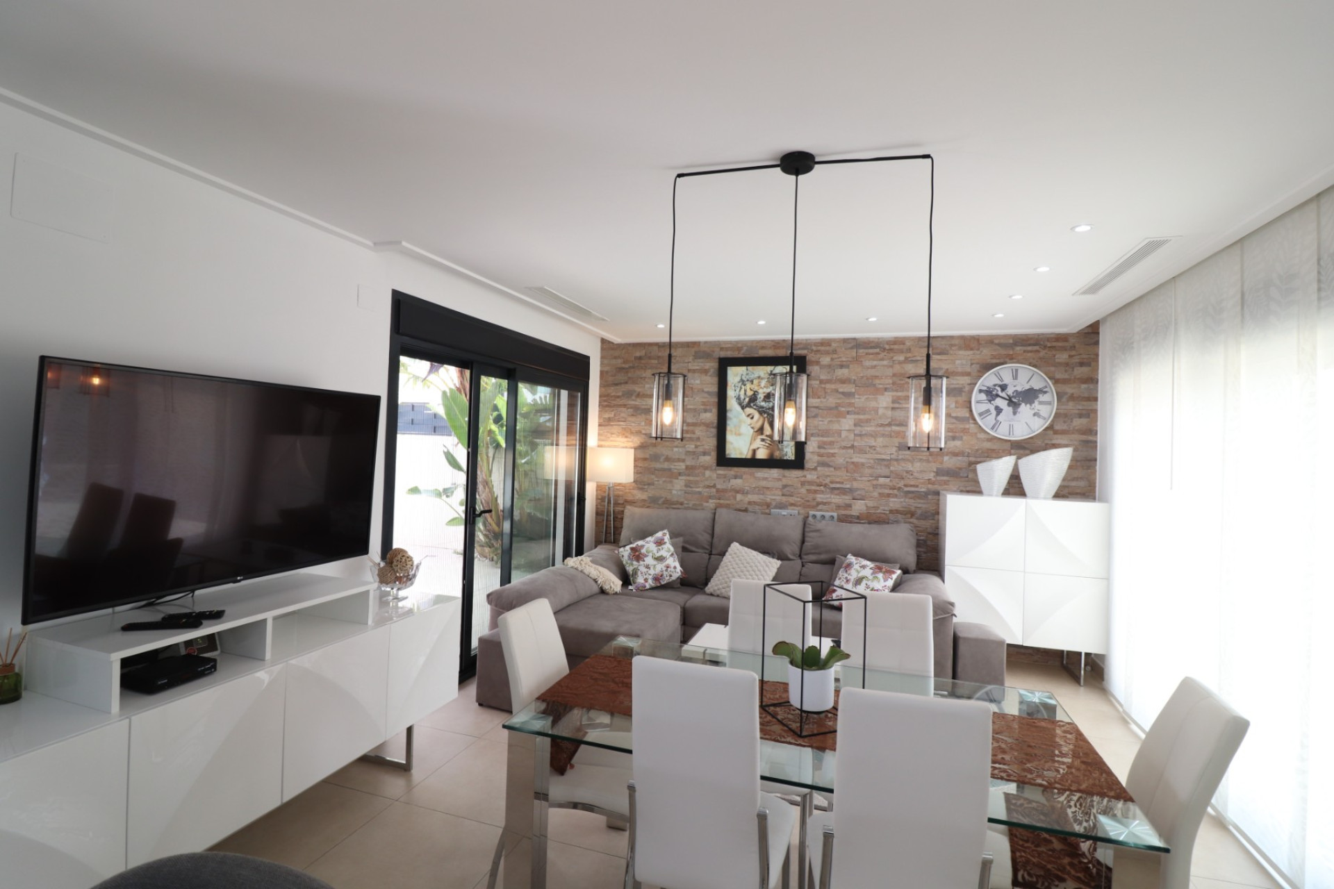 Resale - 4. Semi-detached villa - Benijófar - Costa Blanca South