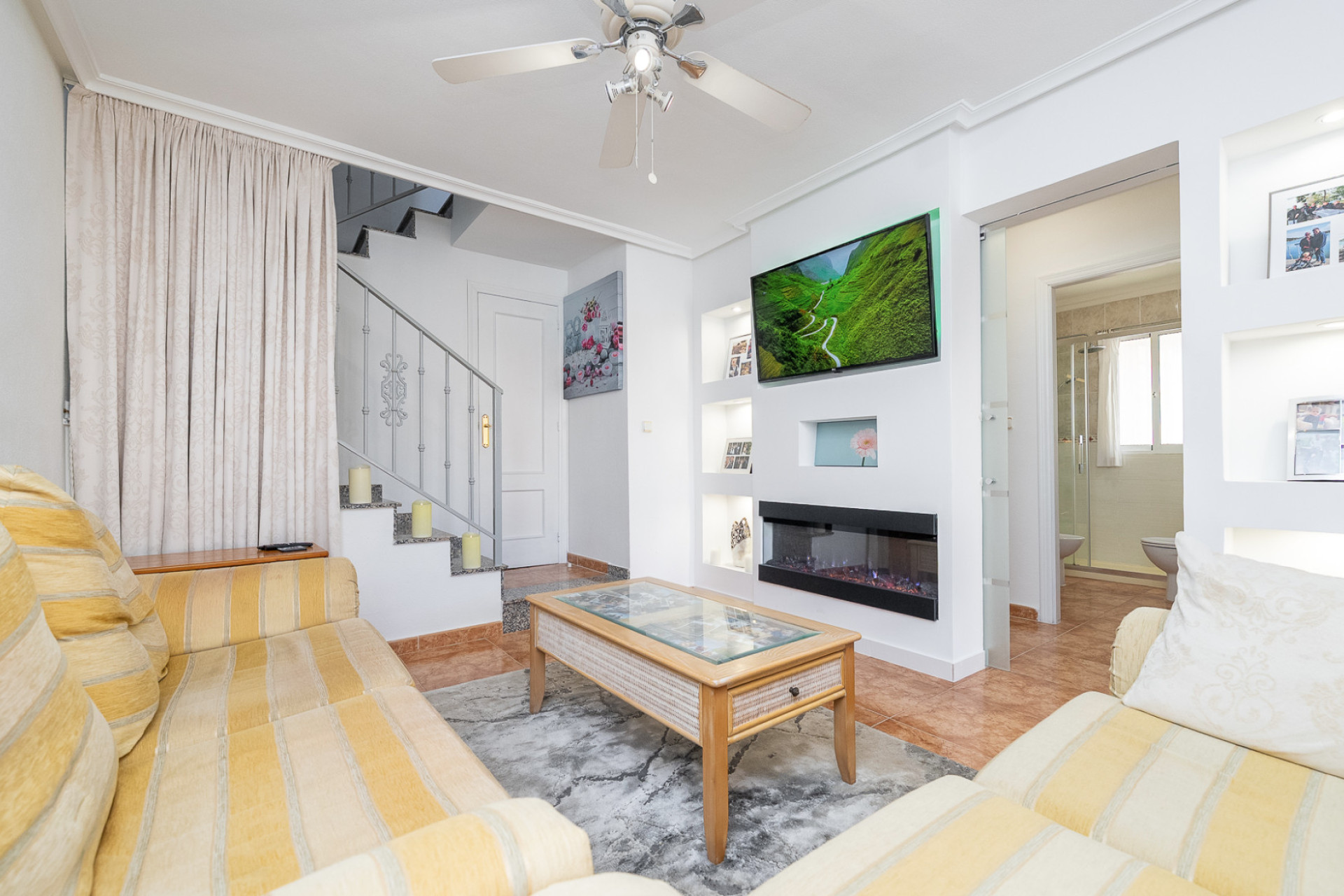 Resale - 4. Semi-detached villa - Cabo Roig - La Regia