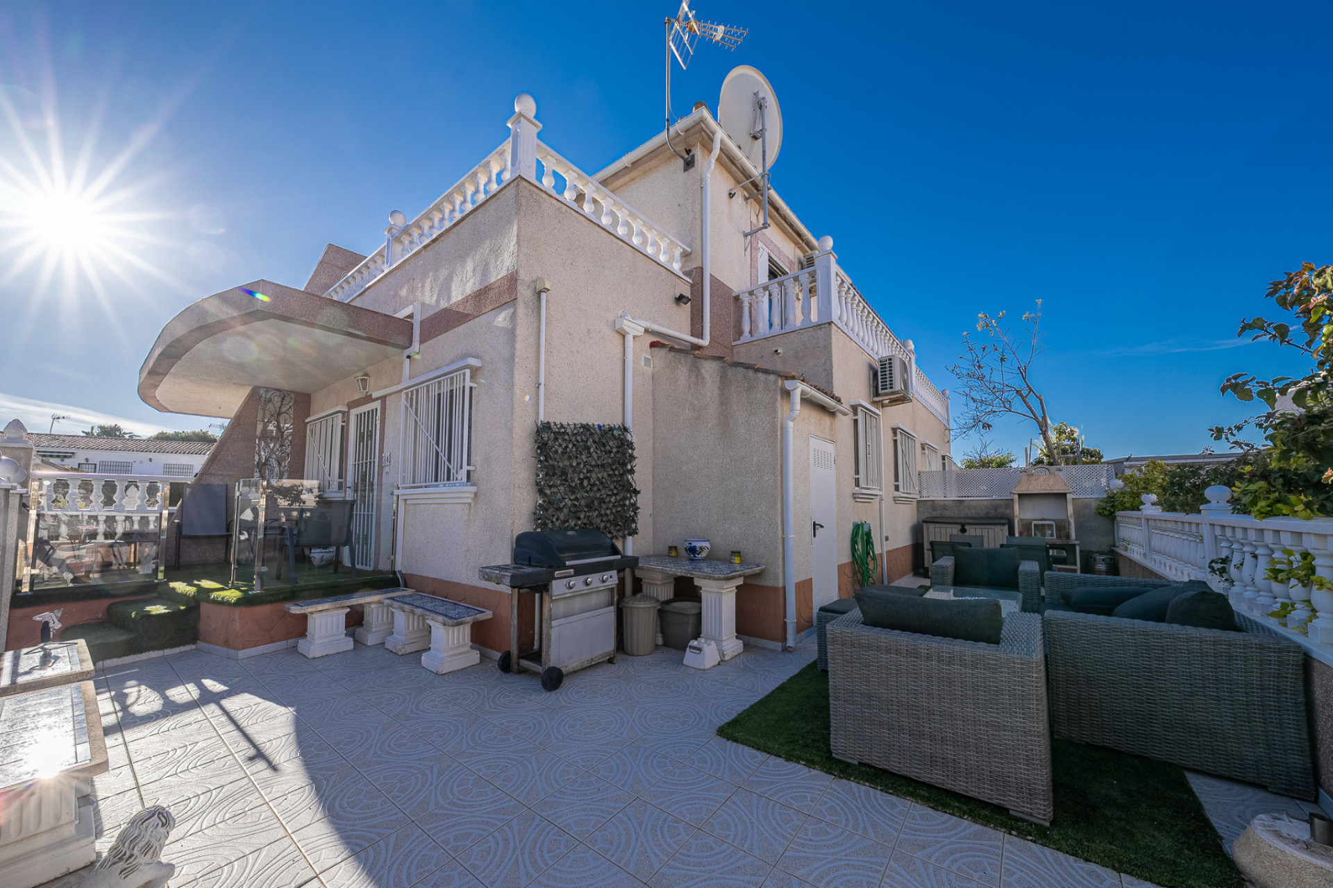 Resale - 4. Semi-detached villa - Cabo Roig - La Regia