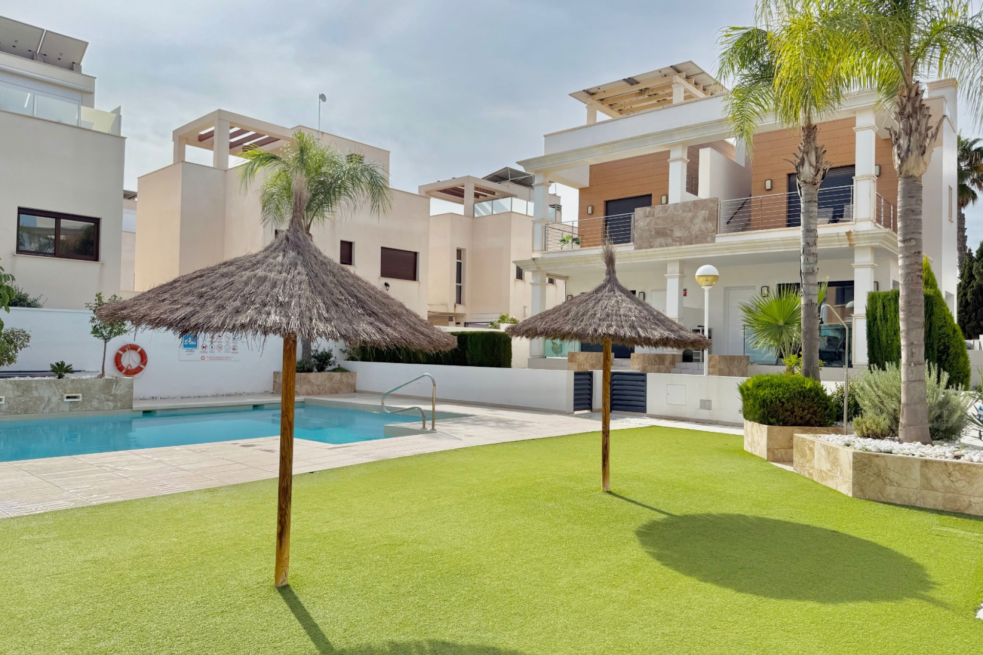 Resale - 4. Semi-detached villa - Ciudad Quesada - La Laguna