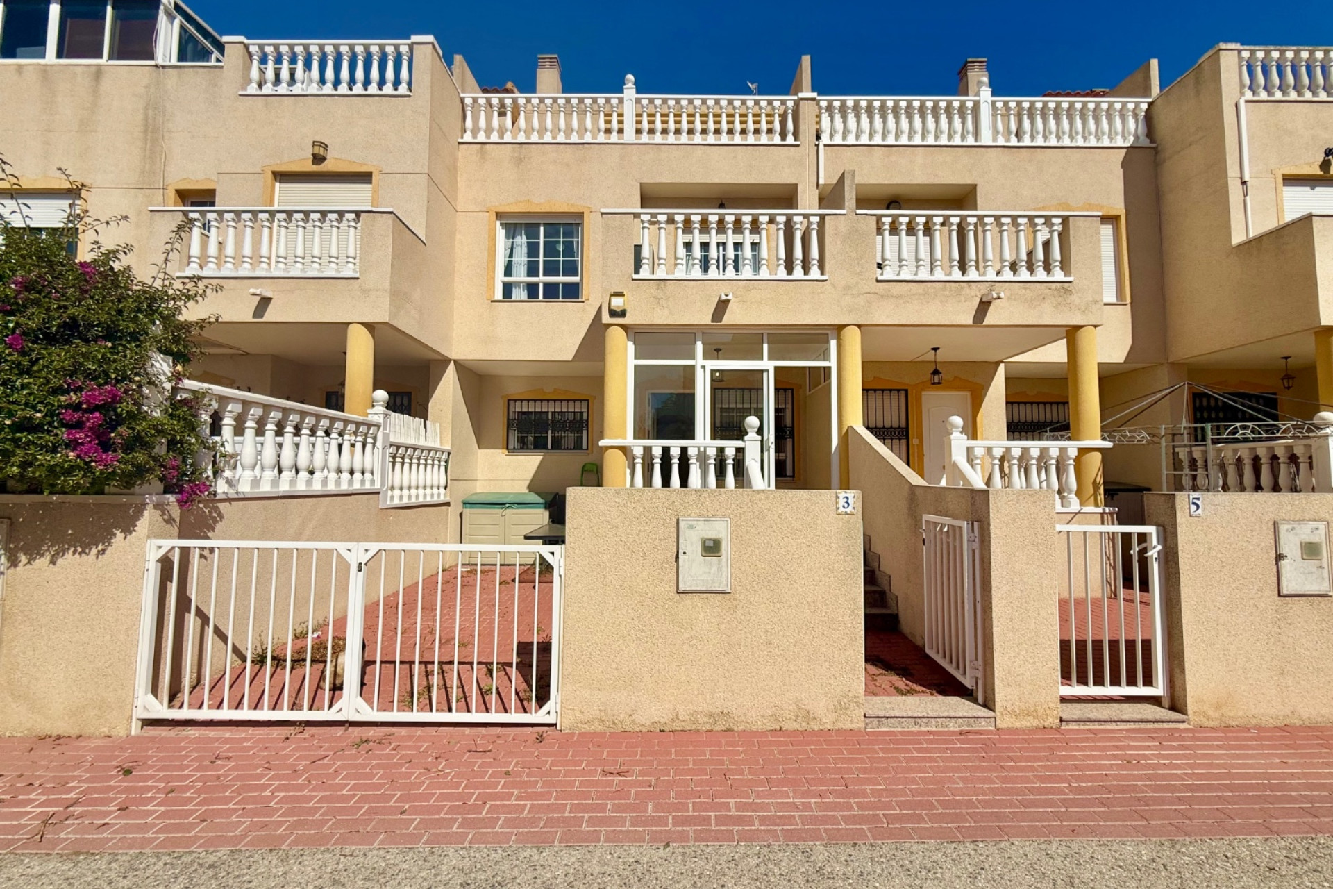 Resale - 4. Semi-detached villa - Guardamar del Segura - Costa Blanca South