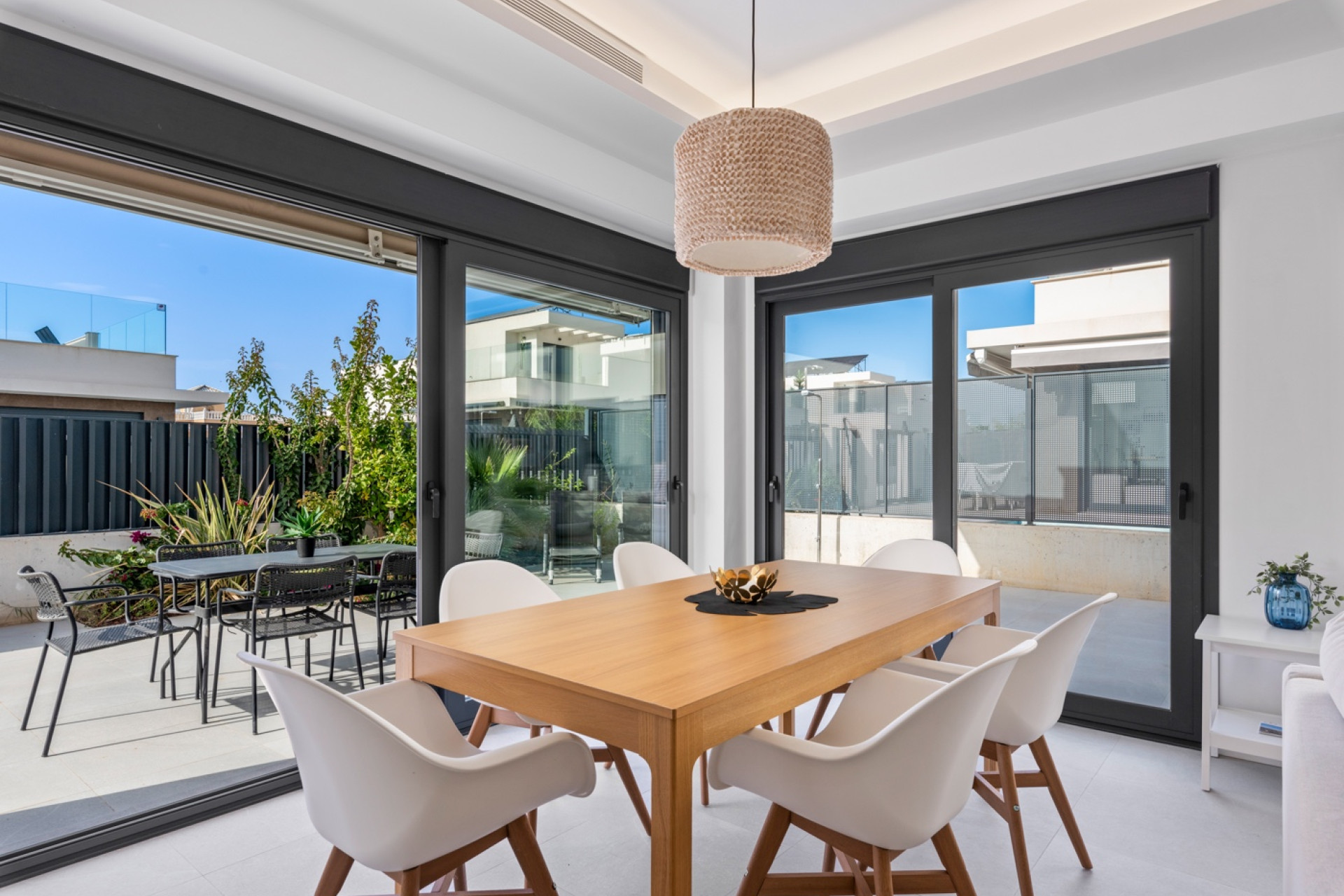 Resale - 4. Semi-detached villa - La Marina - La Marina - Urbanization