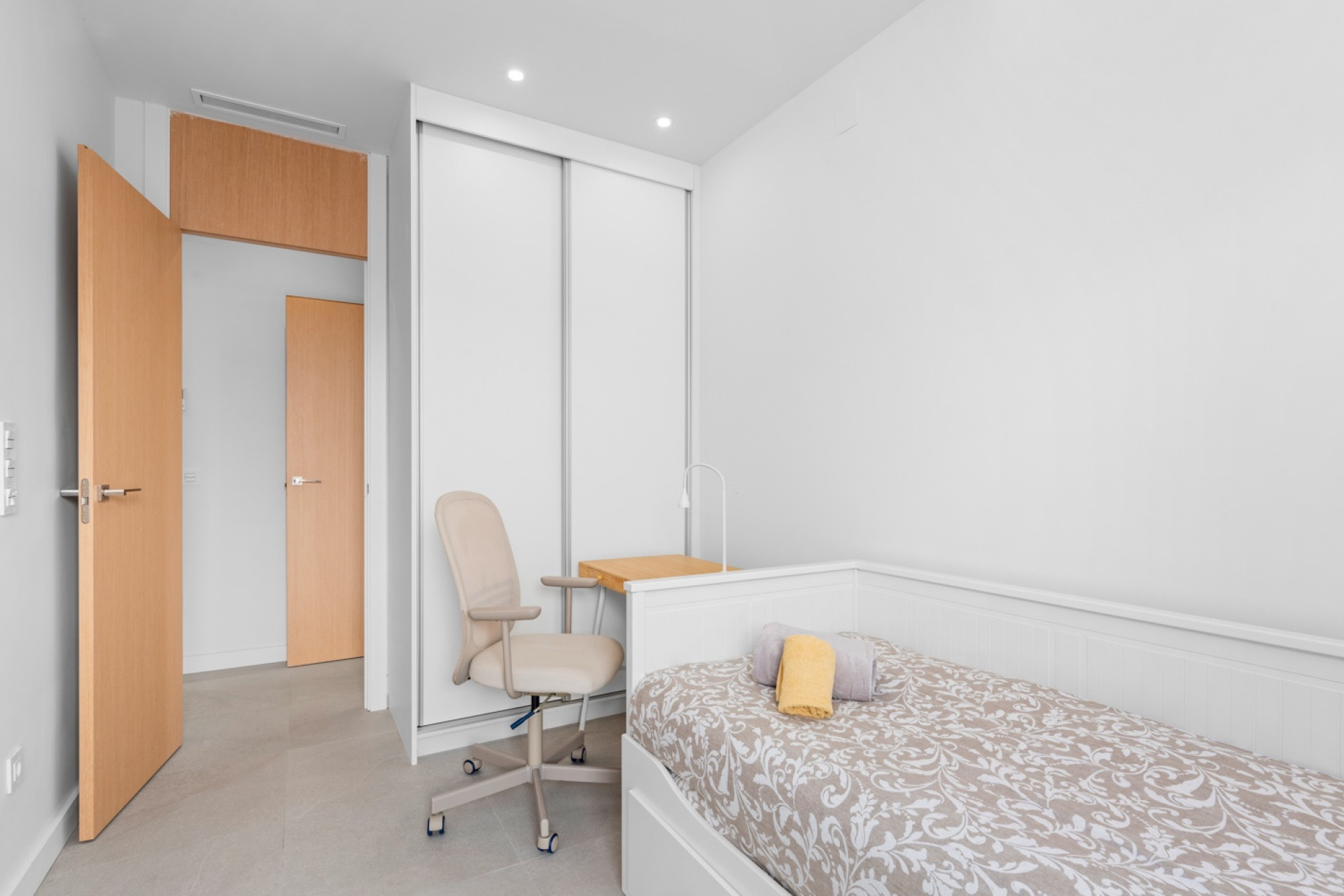 Resale - 4. Semi-detached villa - La Marina - La Marina - Urbanization