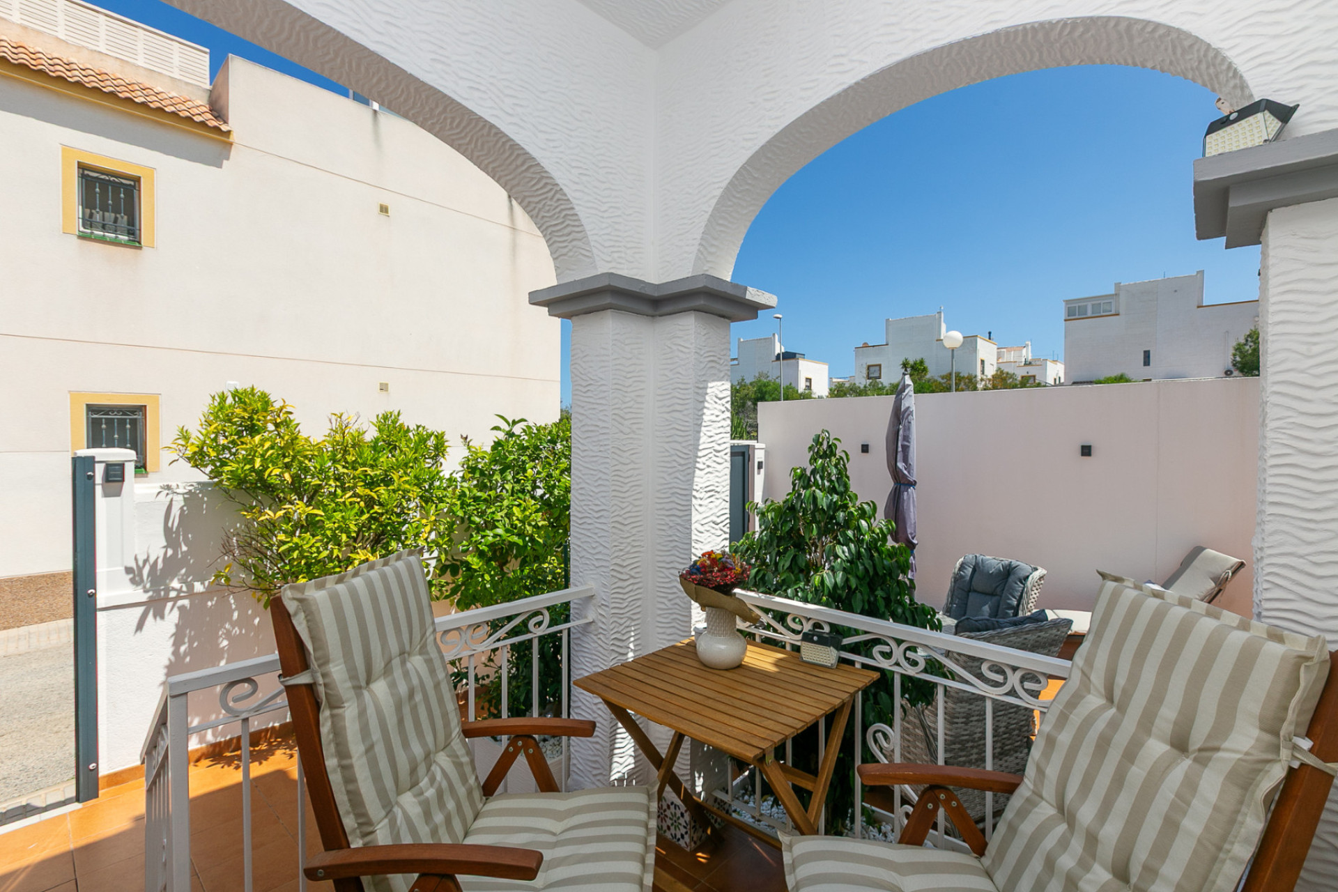 Resale - 4. Semi-detached villa - Los Altos - Costa Blanca South