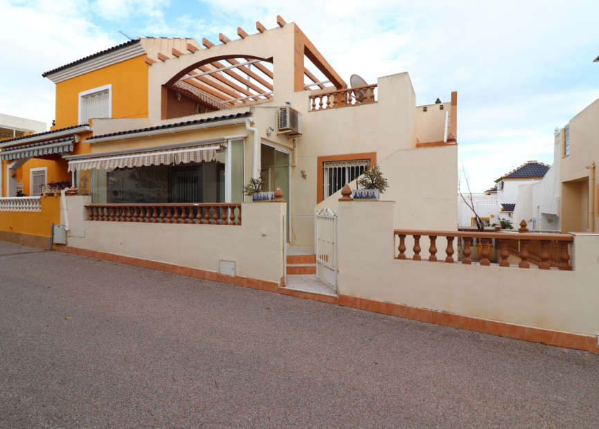 Resale - 4. Semi-detached villa - Orihuela Costa - Costa Blanca South