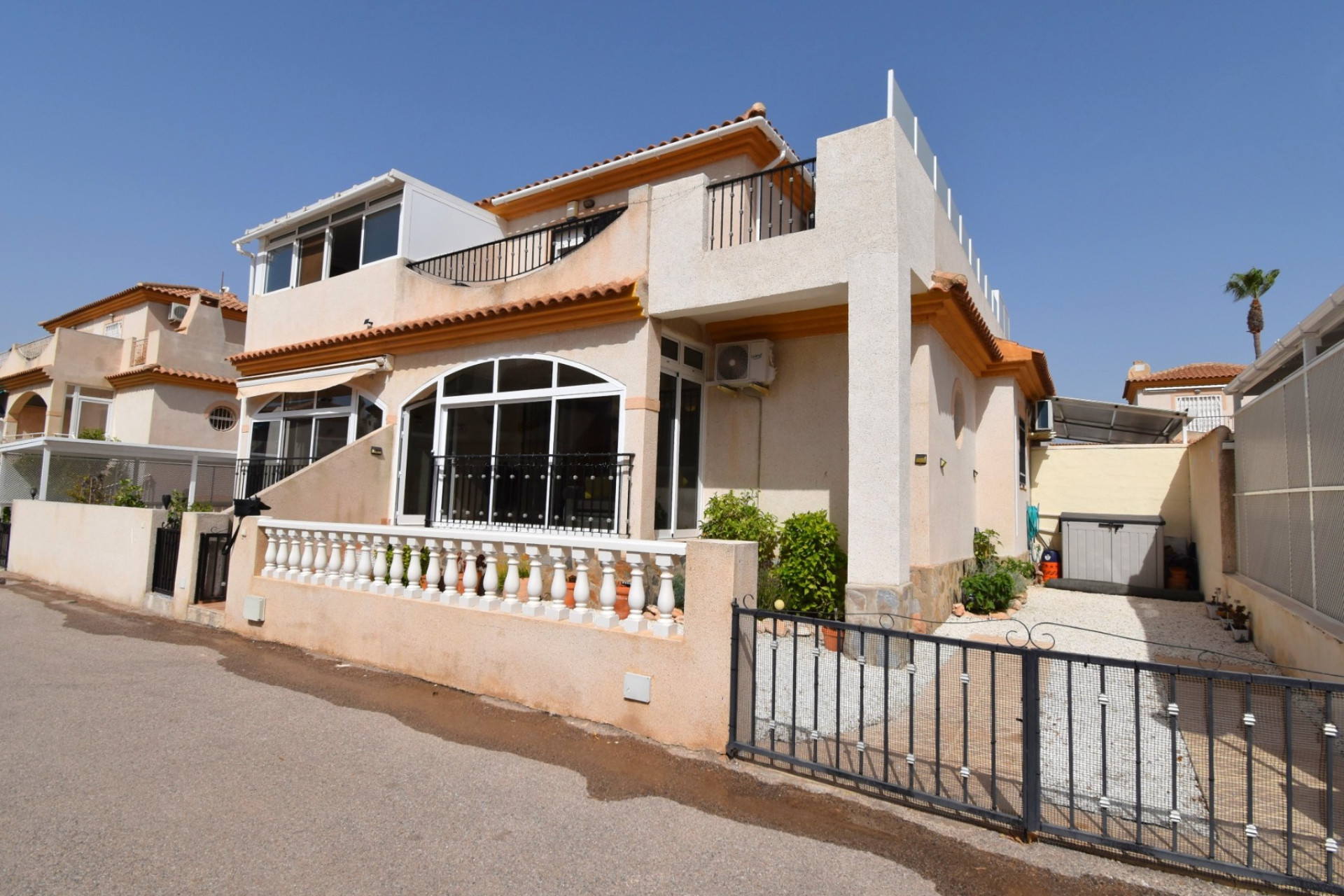 Resale - 4. Semi-detached villa - Orihuela Costa - Costa Blanca South