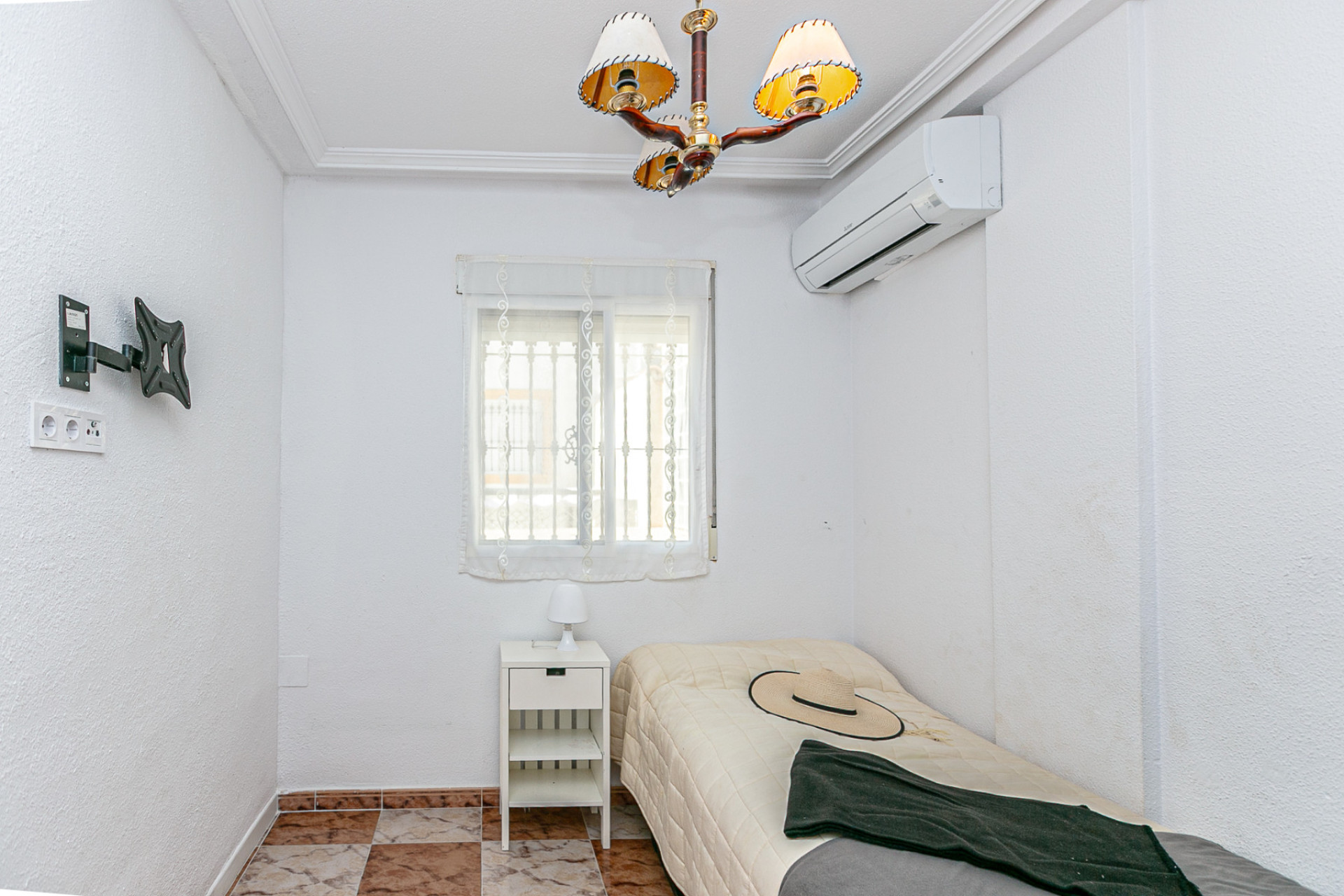 Resale - 4. Semi-detached villa - Playa Flamenca - Costa Blanca South