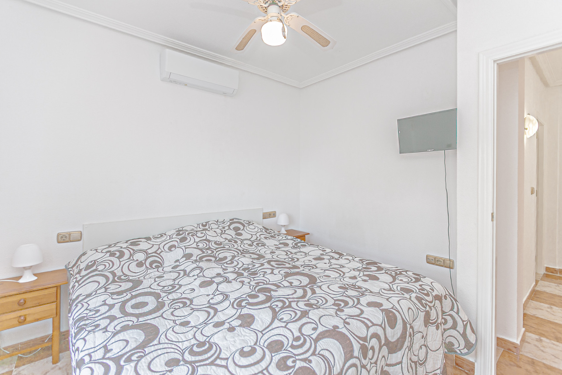 Resale - 4. Semi-detached villa - Playa Flamenca - Costa Blanca South