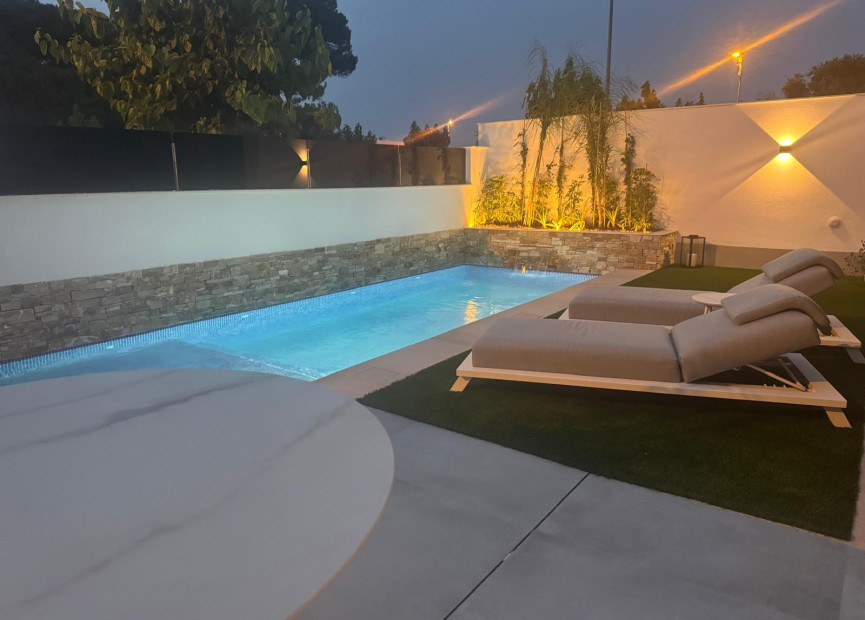 Resale - 4. Semi-detached villa - Santiago de Ribera - Costa Calida