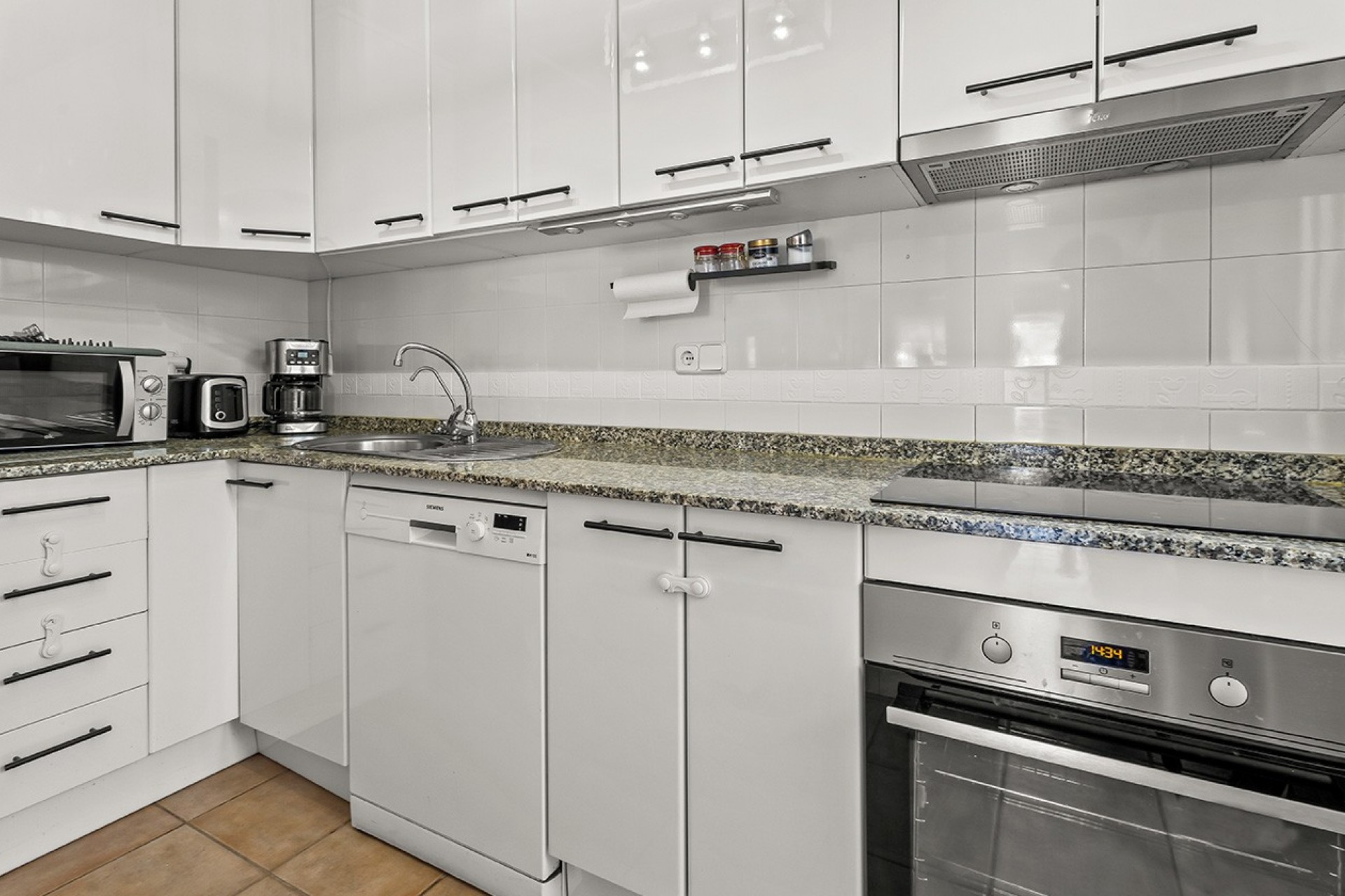 Resale - 4. Semi-detached villa - Torre de la Horadada - Costa Blanca South