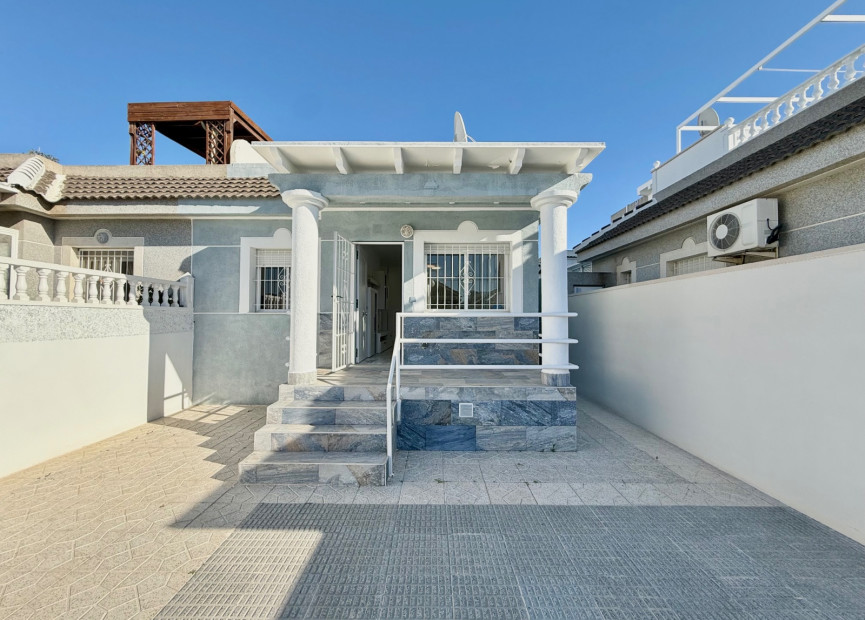 Resale - 4. Semi-detached villa - Torrevieja - Costa Blanca South