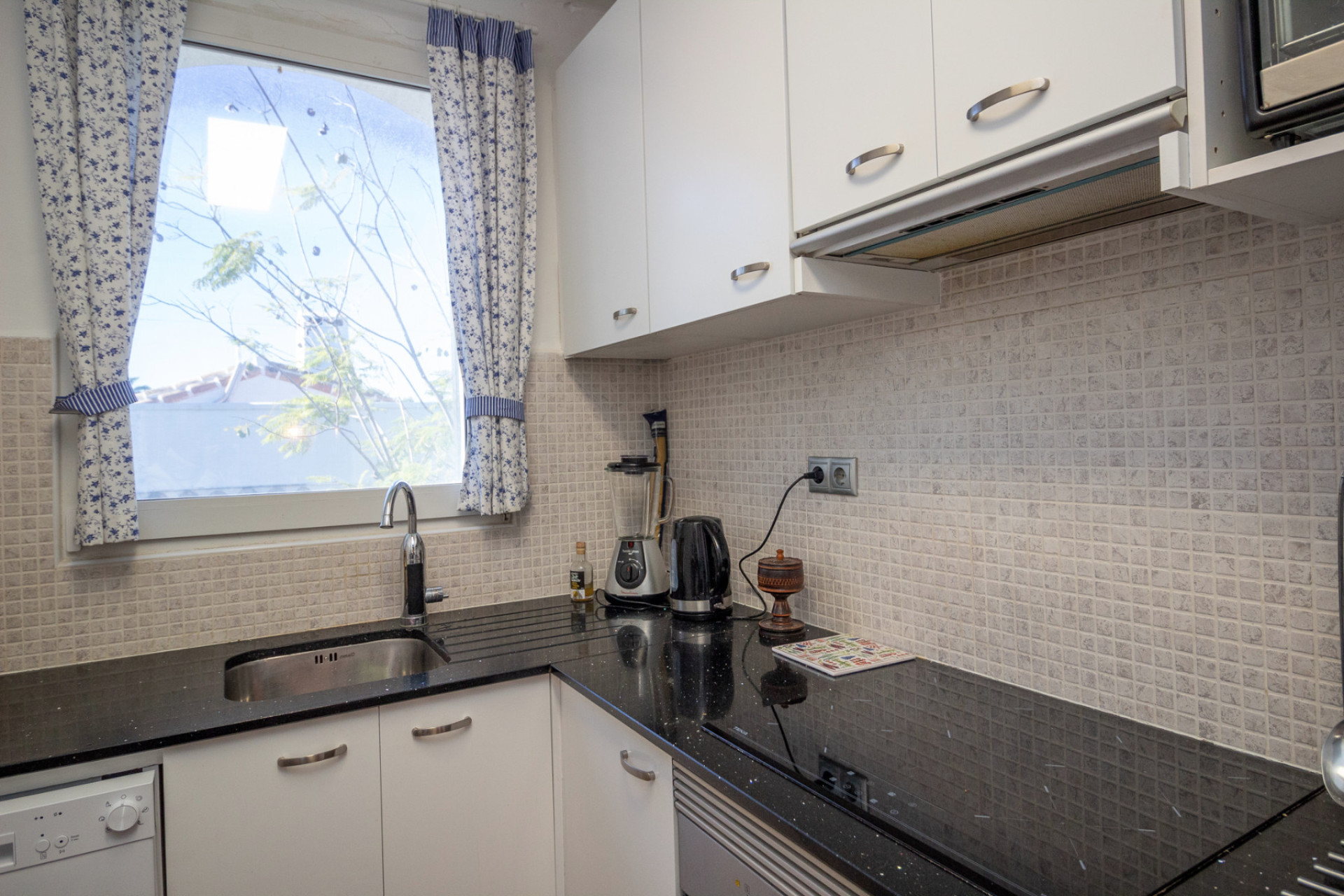 Resale - 4. Semi-detached villa - Villamartin - Costa Blanca South