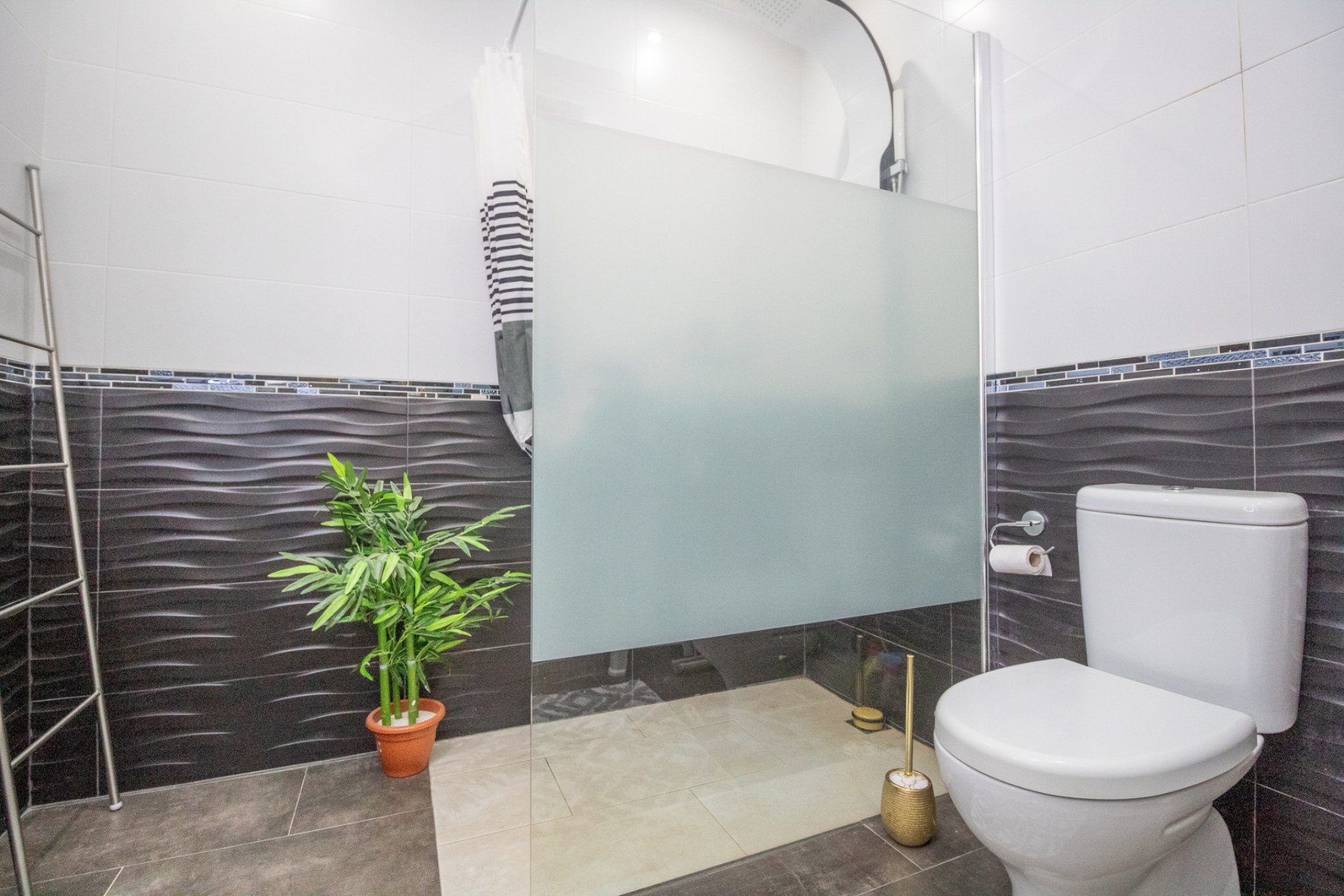 Resale - 4. Semi-detached villa - Villamartin - Costa Blanca South