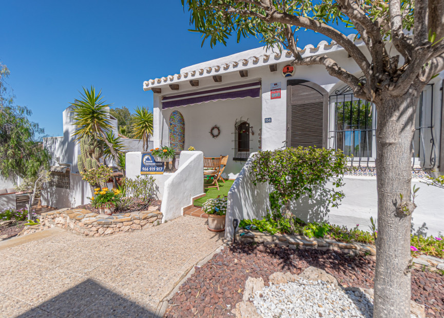 Resale - 4. Semi-detached villa - Villamartin - Costa Blanca South