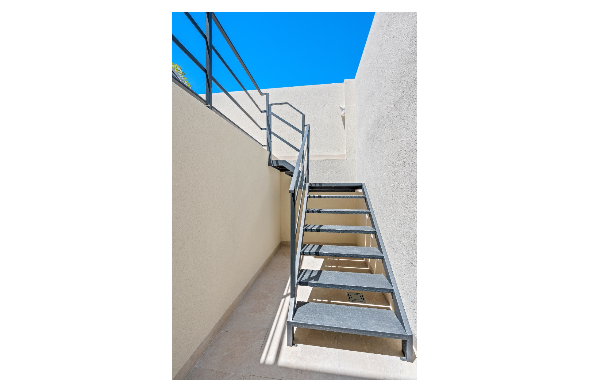 Resale - 6. Detached villa - Daya Nueva - Costa Blanca South