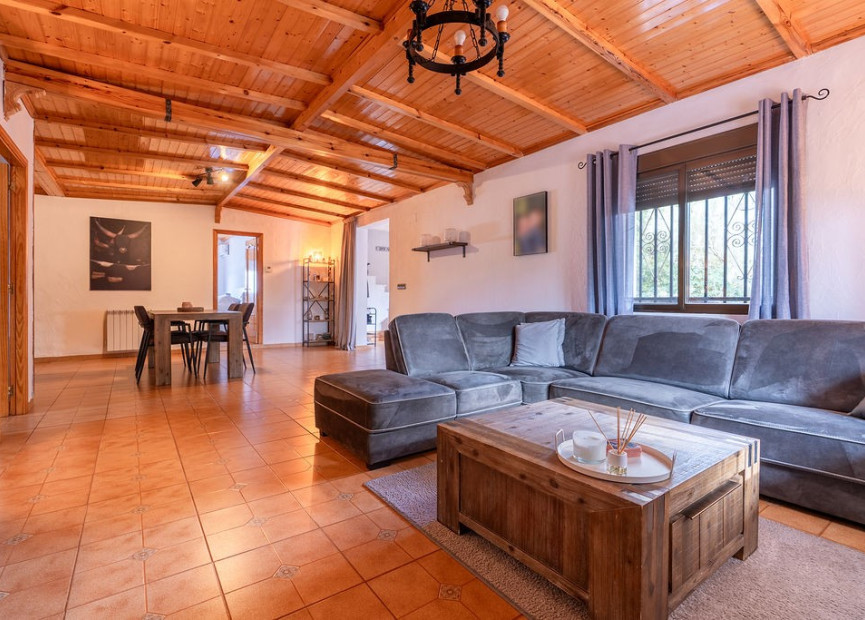 Resale - 6. Detached villa - Hondón de las Nieves - Costa Blanca South