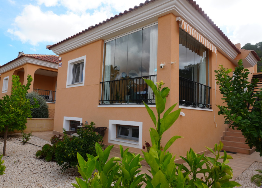 Resale - 6. Detached villa - La Romana - Costa Blanca North