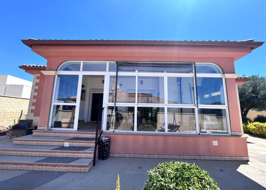 Resale - 6. Detached villa - La Romana - Costa Blanca North