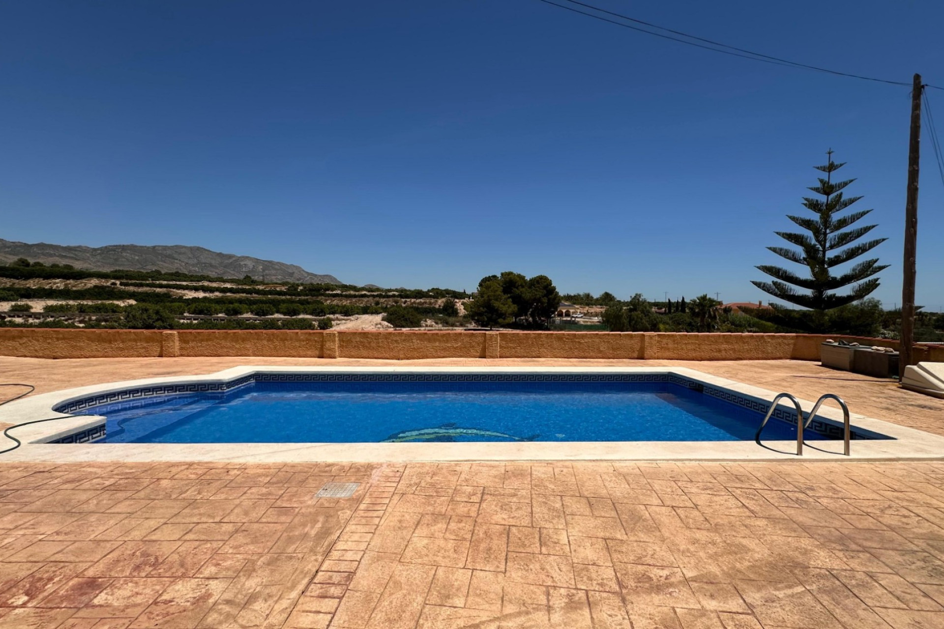 Resale - 7. Finca / Country property - Albatera - Albatera - Country