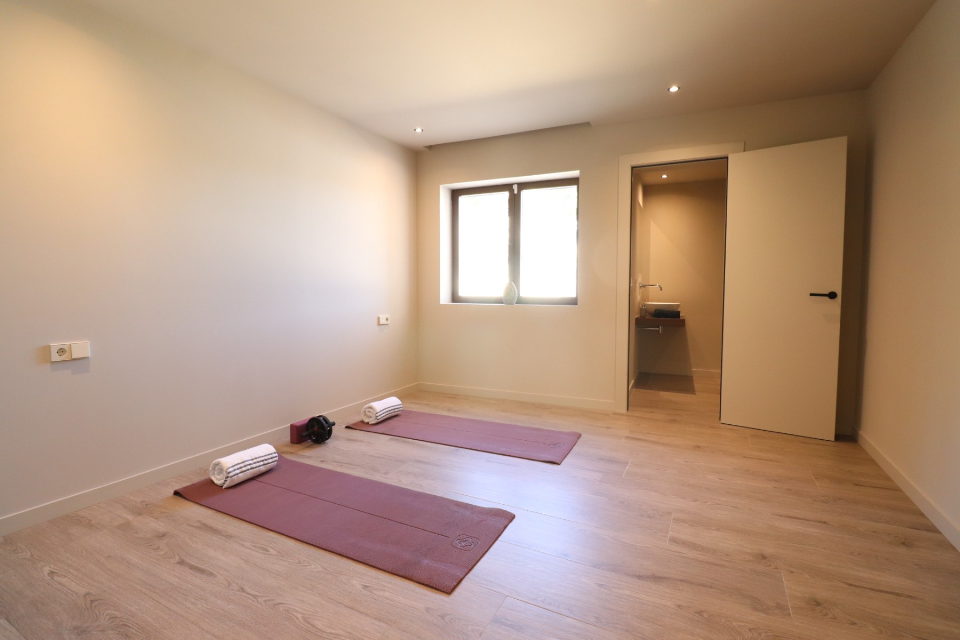 Resale - 7. Finca / Country property - Aspe - Costa Blanca North